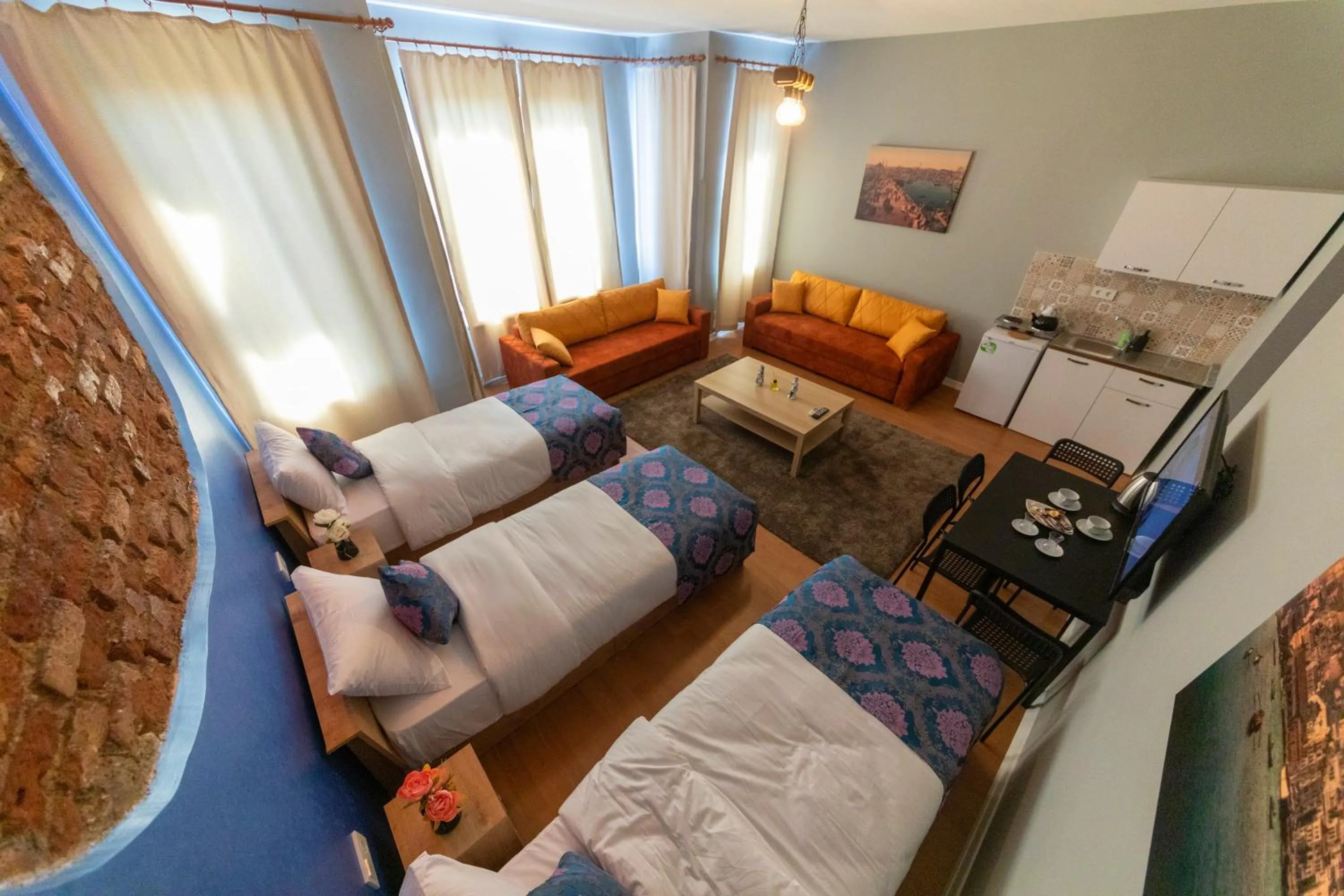 Photo of the whole room, Bed in ROYAL TAKSIM SUITES