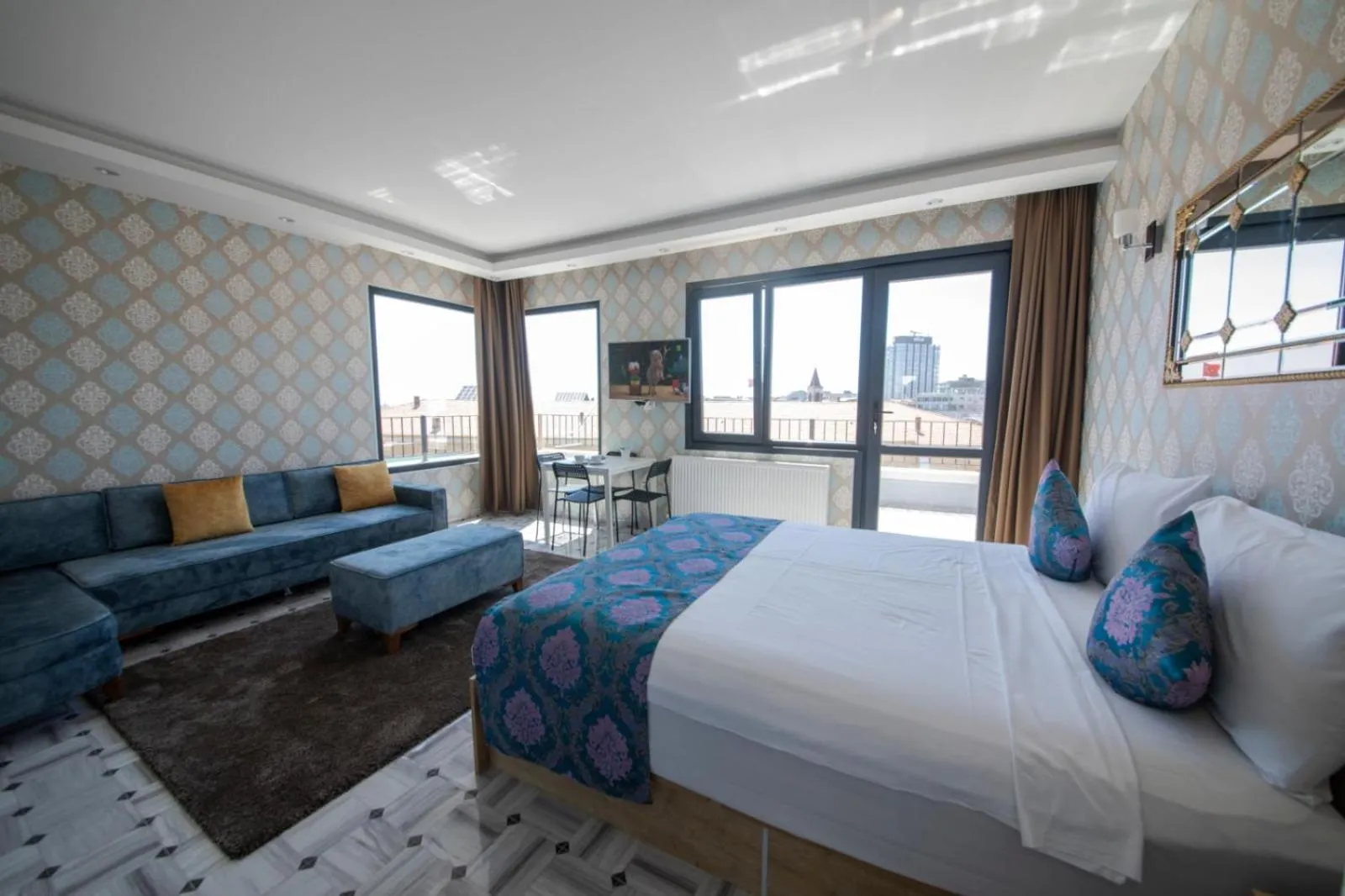 Photo of the whole room, Bed in ROYAL TAKSIM SUITES