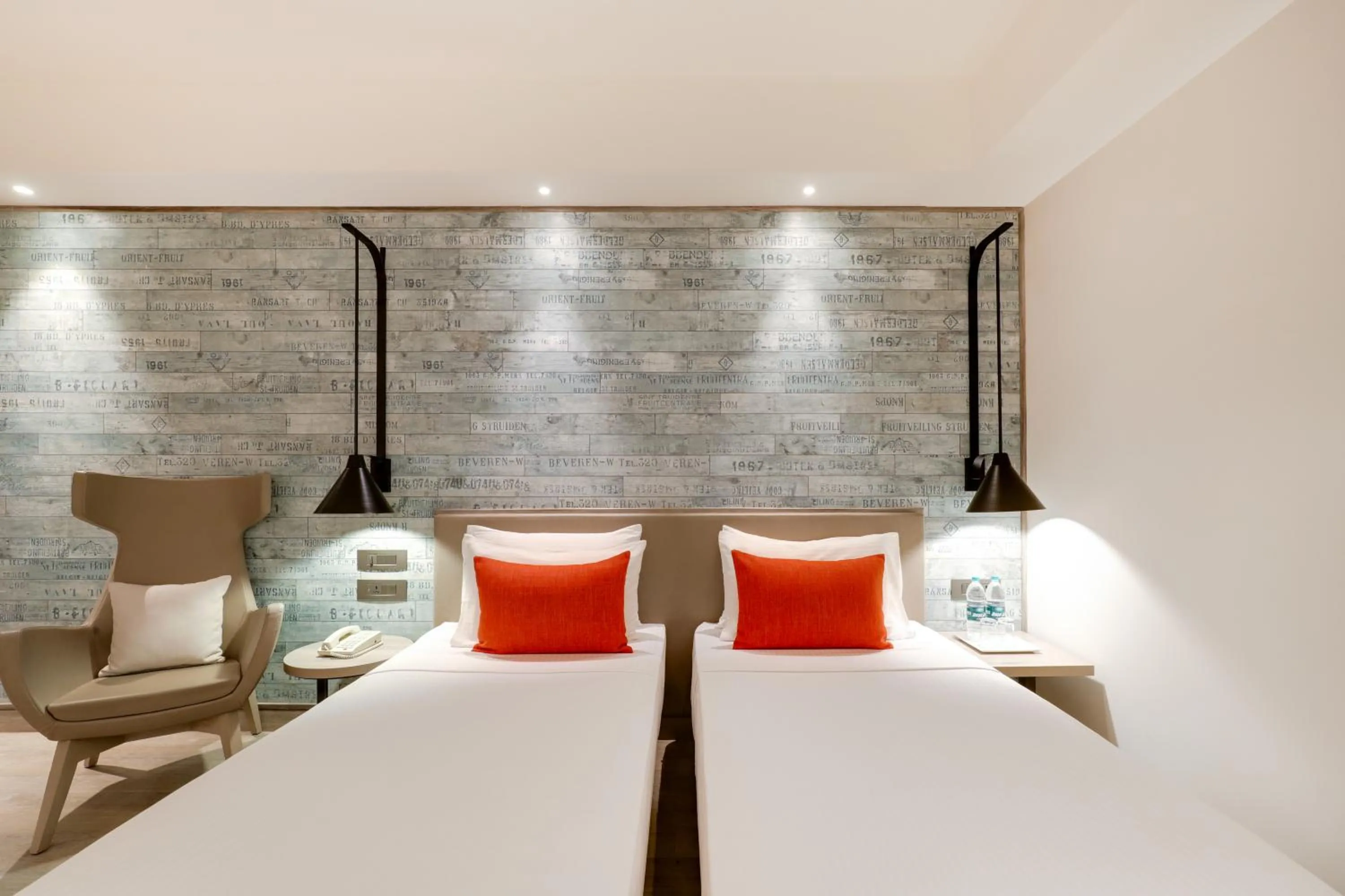 Bedroom, Bed in Lemon Tree Premier, Mumbai International Airport