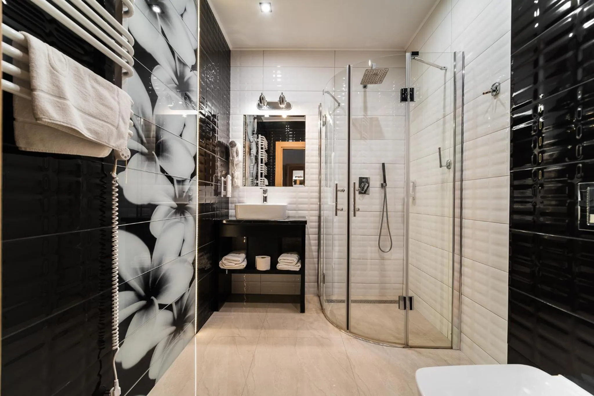 Bed in Hotel Coloseum