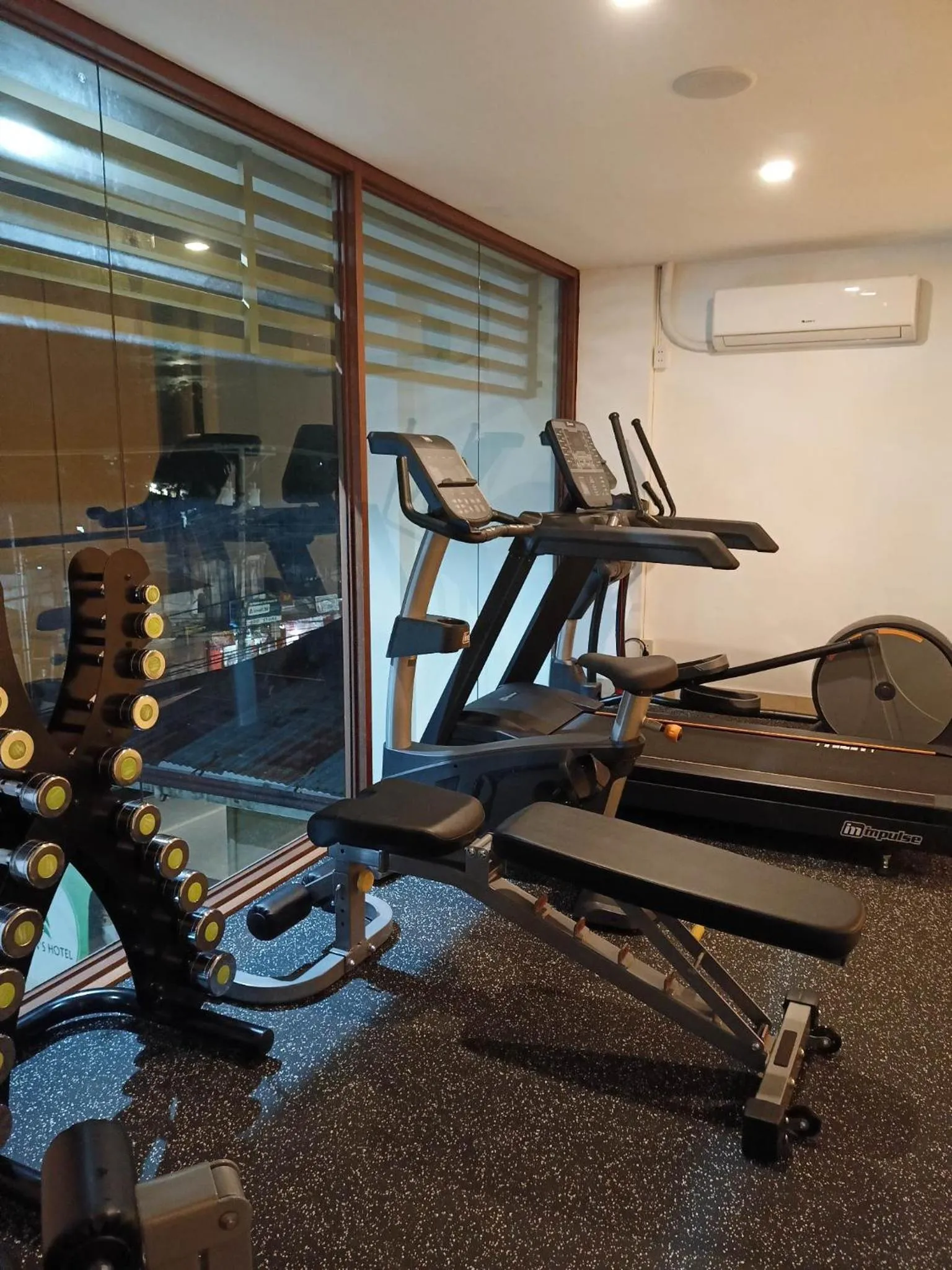 Fitness centre/facilities in Vivien's Hotel