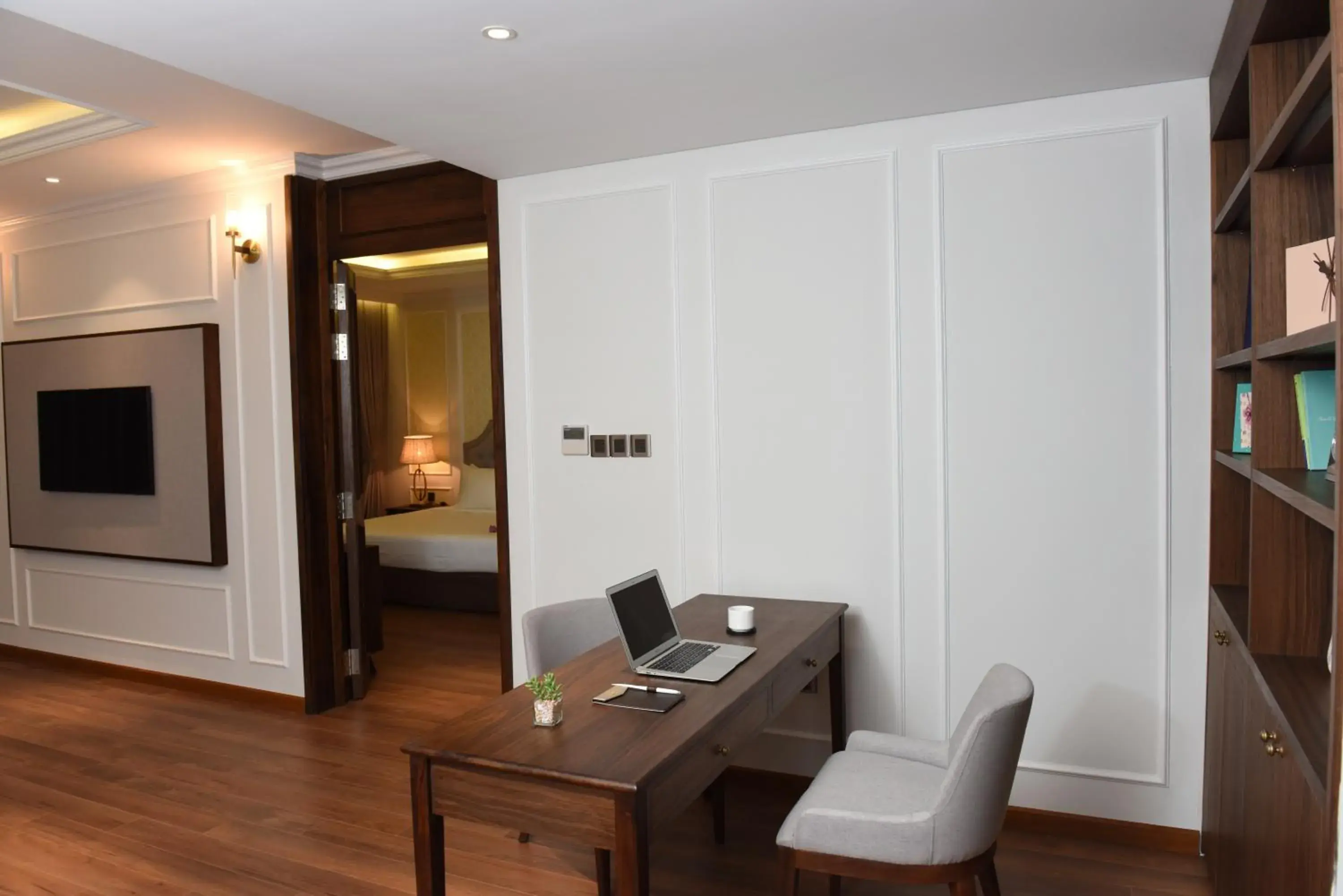 Queen Room with Balcony in Phu Cuong Hotel Ca Mau Queen Room with Balcony in Phu Cuong Hotel Ca Mau