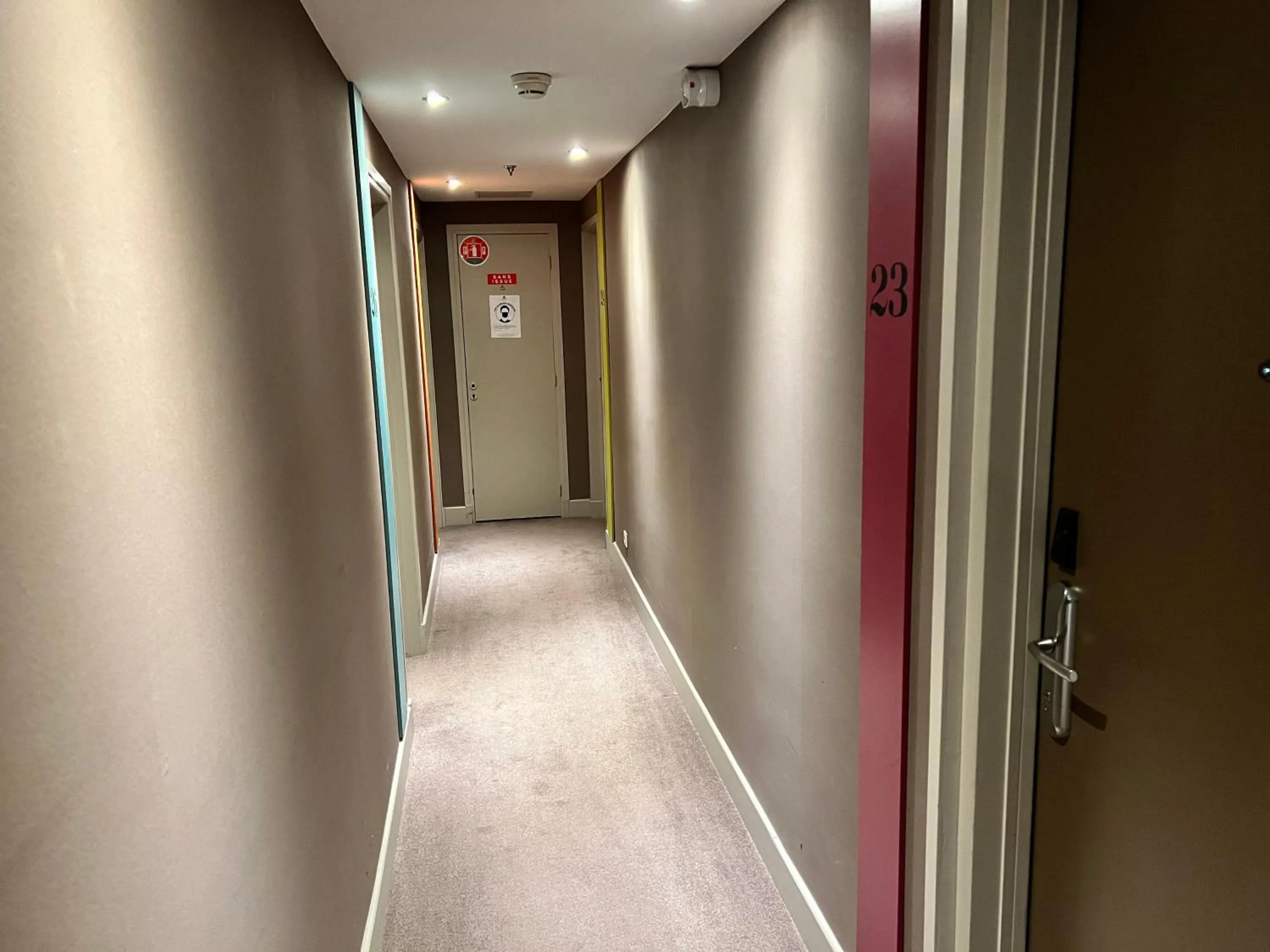 room service in Holiday Inn Paris-Auteuil by IHG