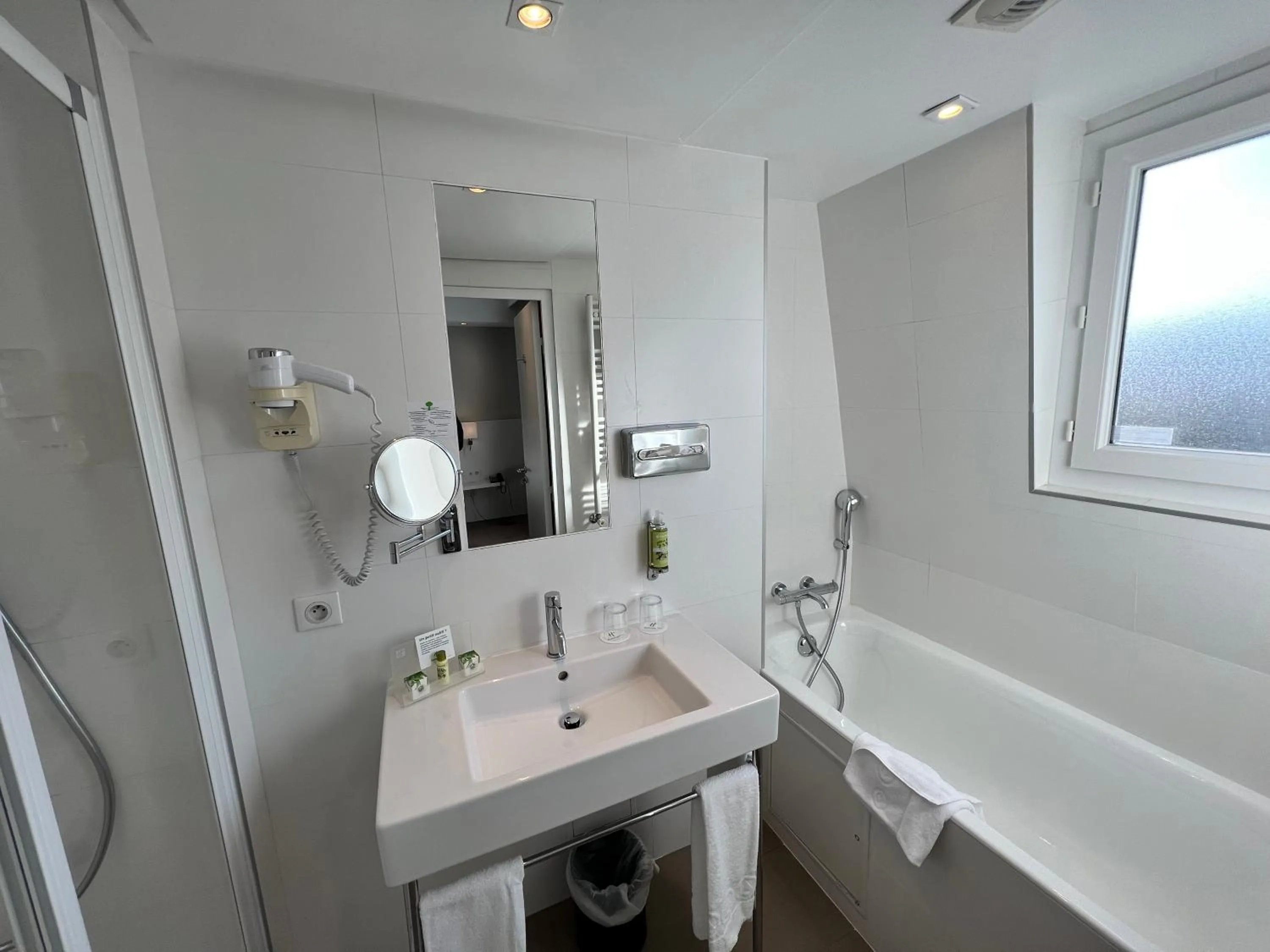 Bathroom in Holiday Inn Paris-Auteuil by IHG
