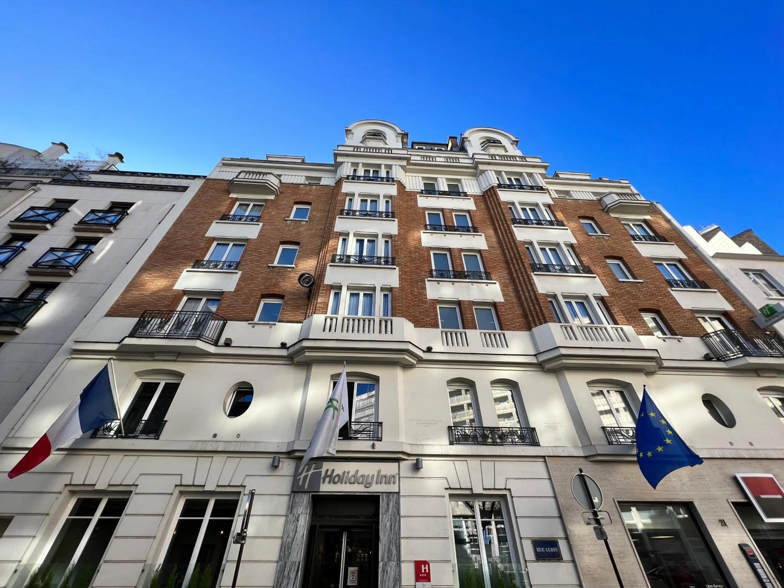 Property building in Holiday Inn Paris-Auteuil by IHG