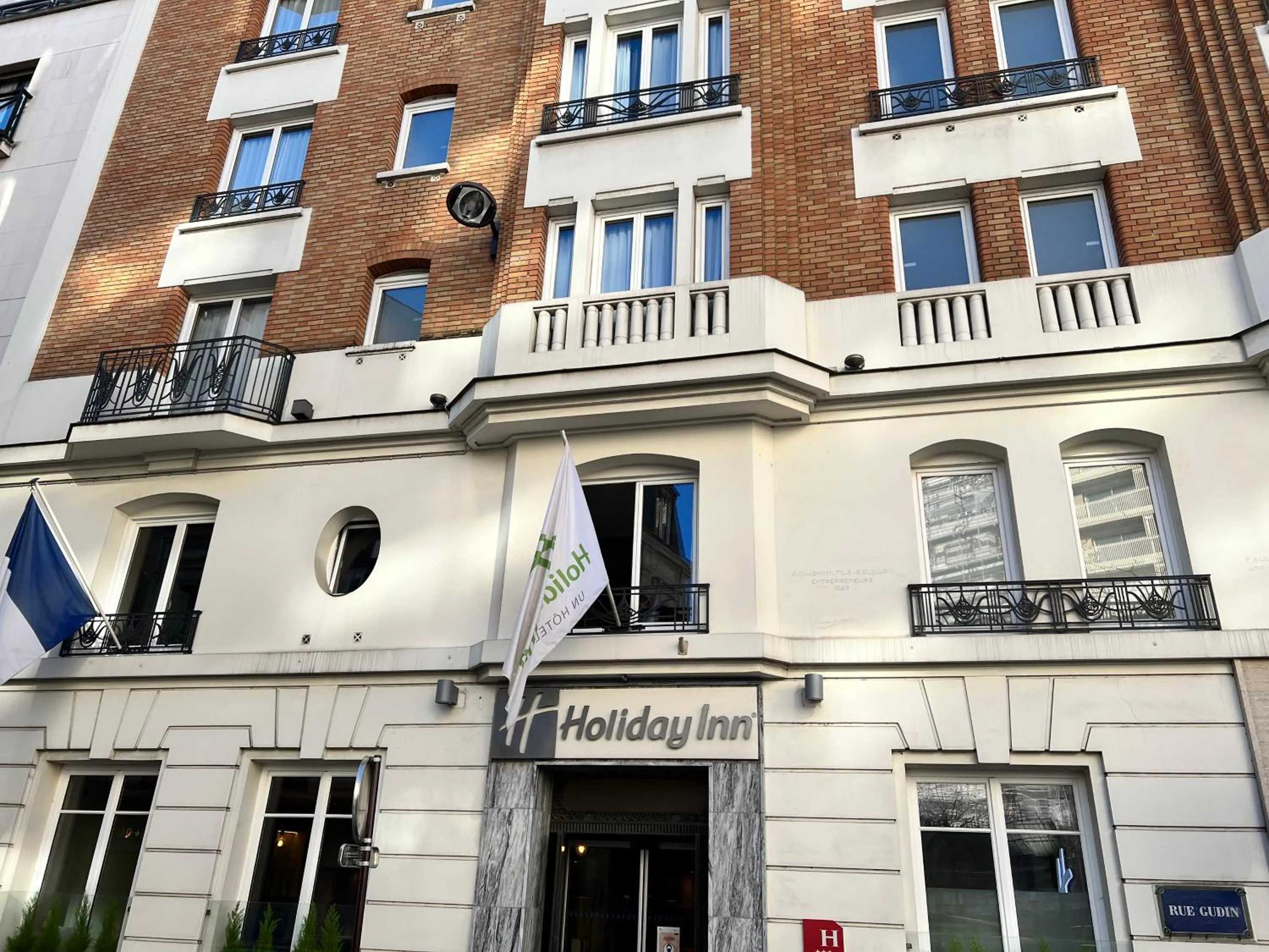 Property building in Holiday Inn Paris-Auteuil by IHG