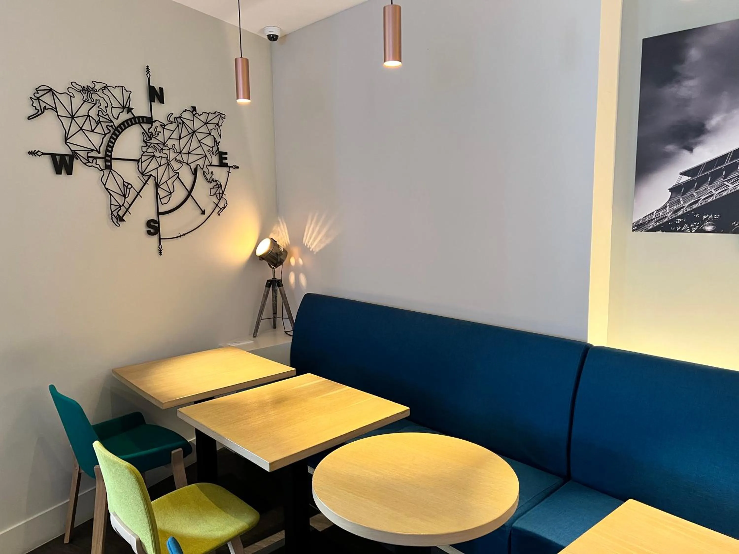 Breakfast in Holiday Inn Paris-Auteuil by IHG