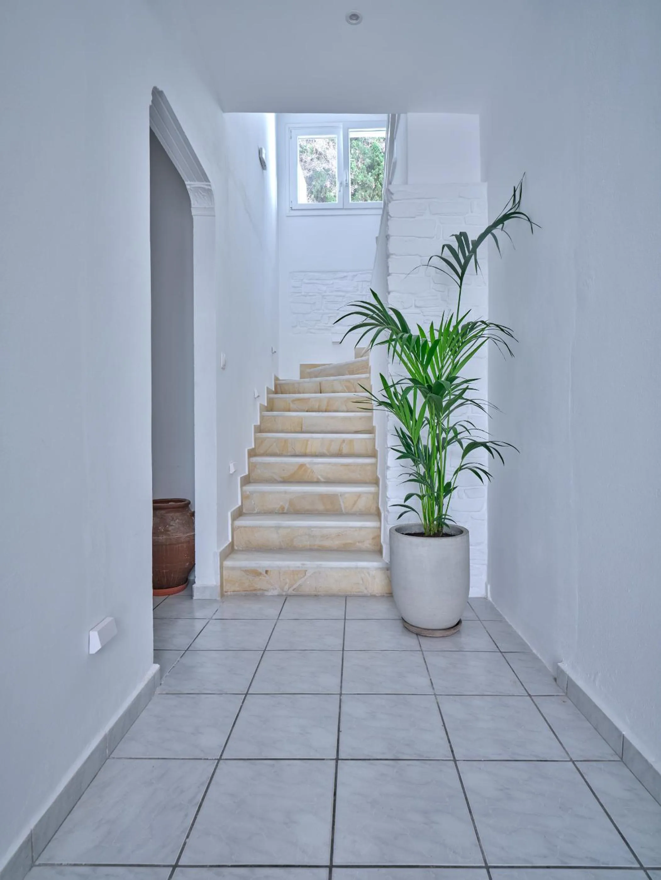 Facade/entrance in Acropolis