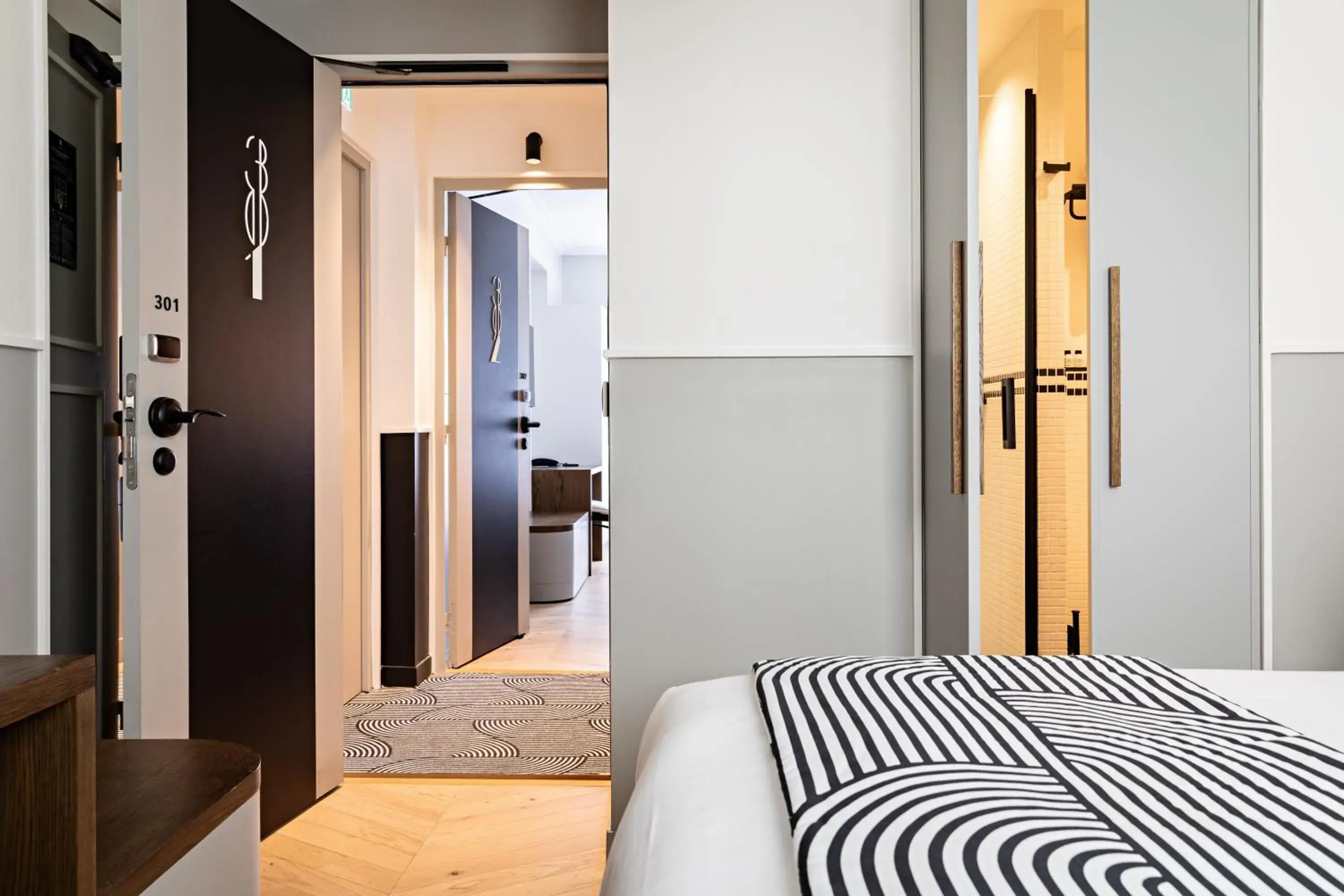 Family Room with Connection Rooms - Non-Smoking in Best Western Premier The Blake Paris Gare Saint Lazare Family Room with Connection Rooms - Non-Smoking in Best Western Premier The Blake Paris Gare Saint Lazare