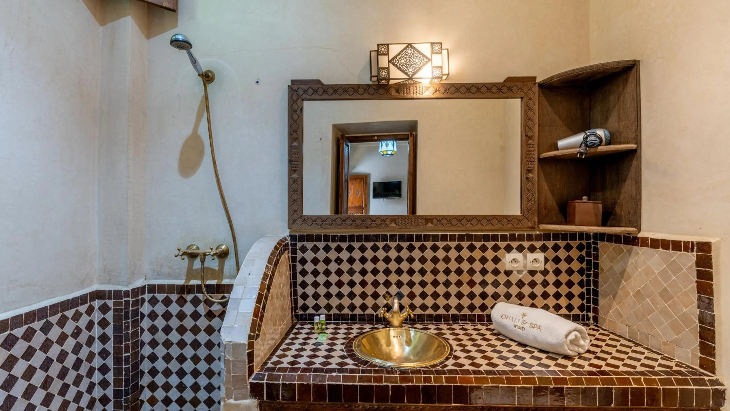 Shower in Riad Ghali Hotel & SPA