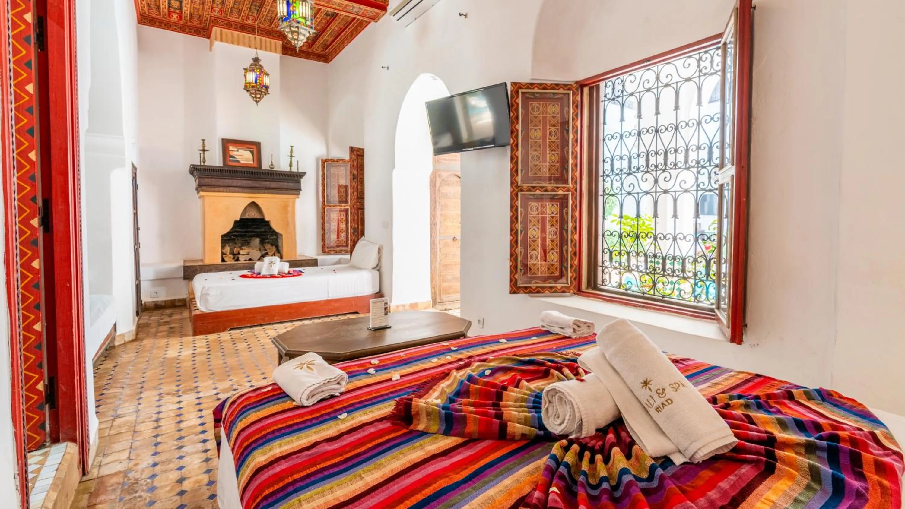 Bed in Riad Ghali Hotel & SPA