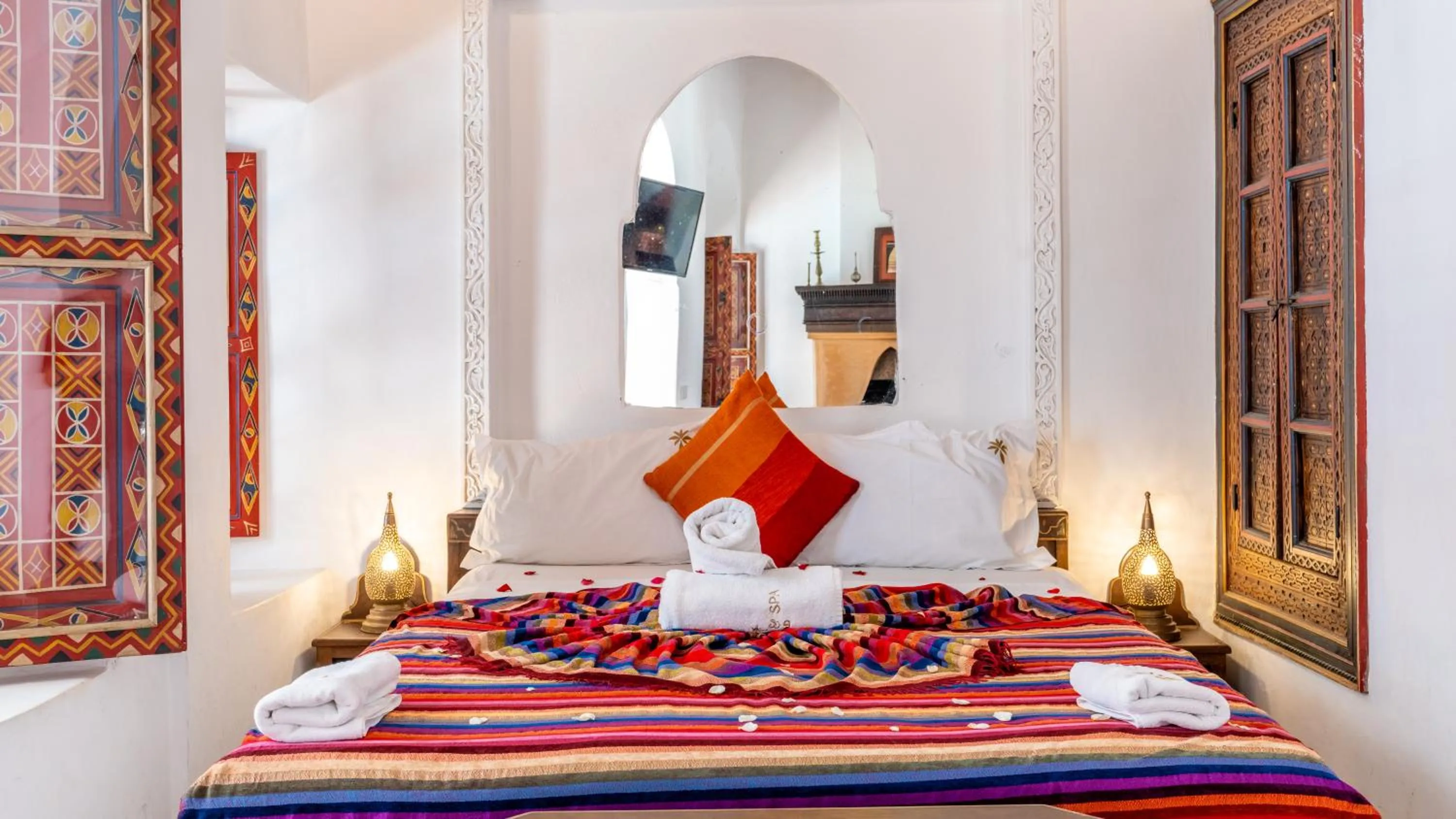 Bed in Riad Ghali Hotel & SPA