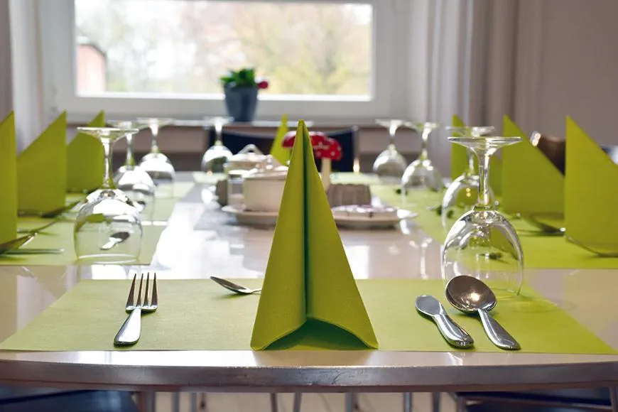 Restaurant/places to eat in Robert-Schuman-Haus