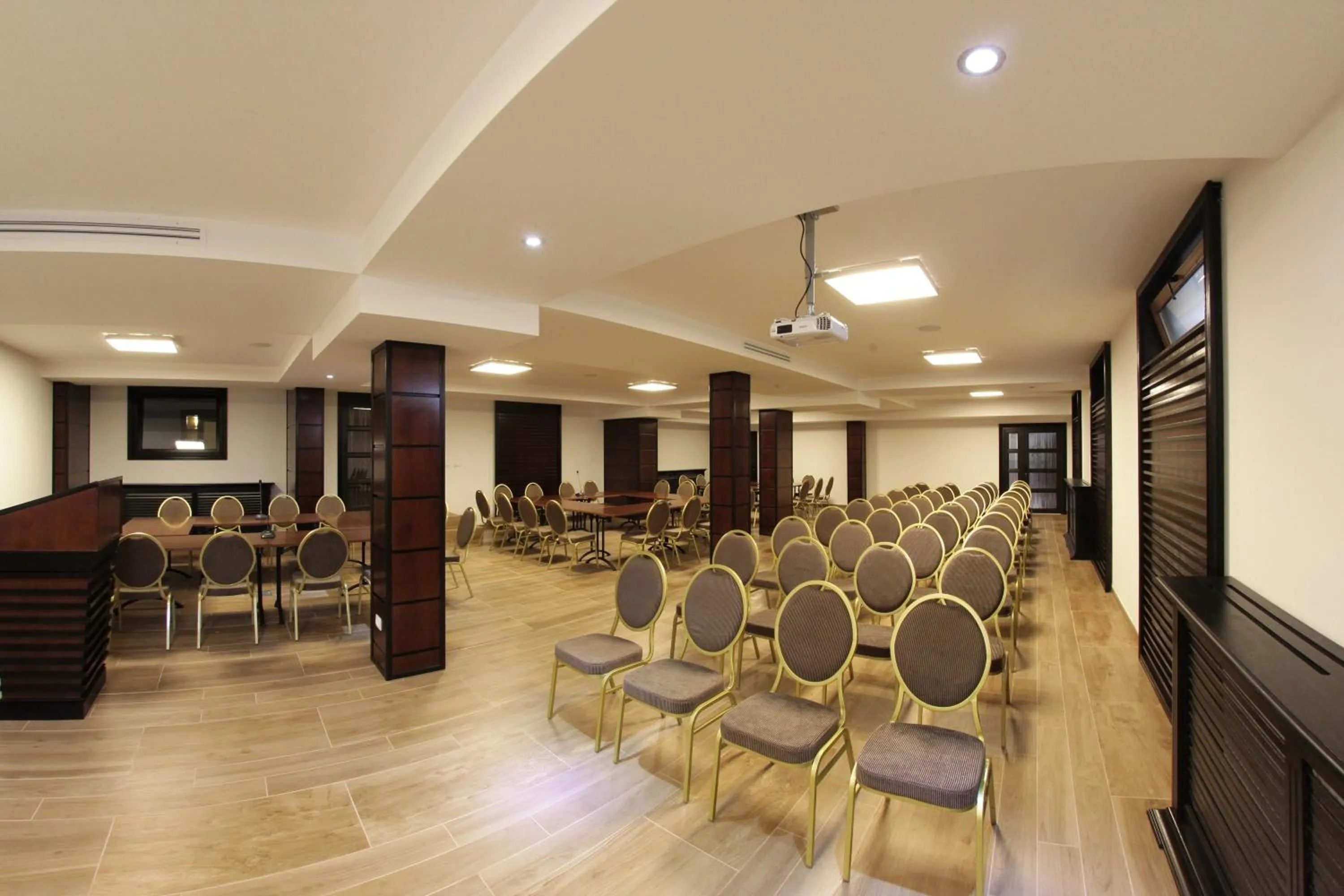 Business facilities in Hotel Gabriela