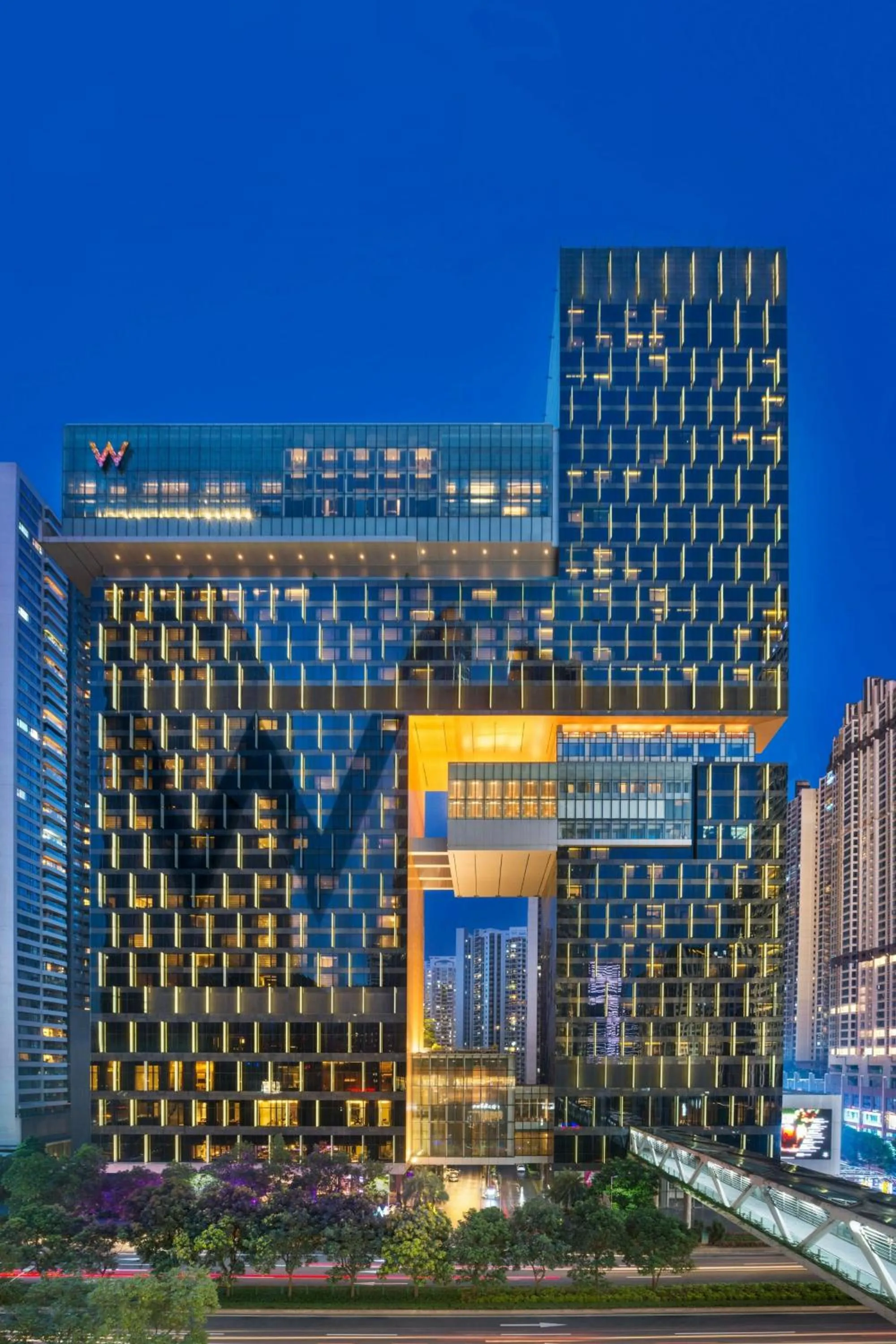 Property building in W Guangzhou