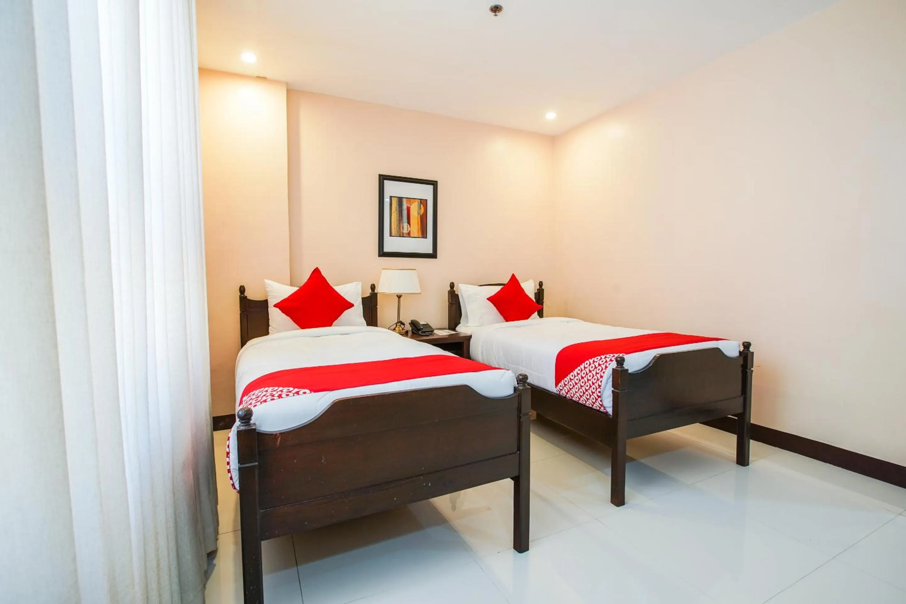 Bedroom, Bed in OYO 236 Hotel Edmundo