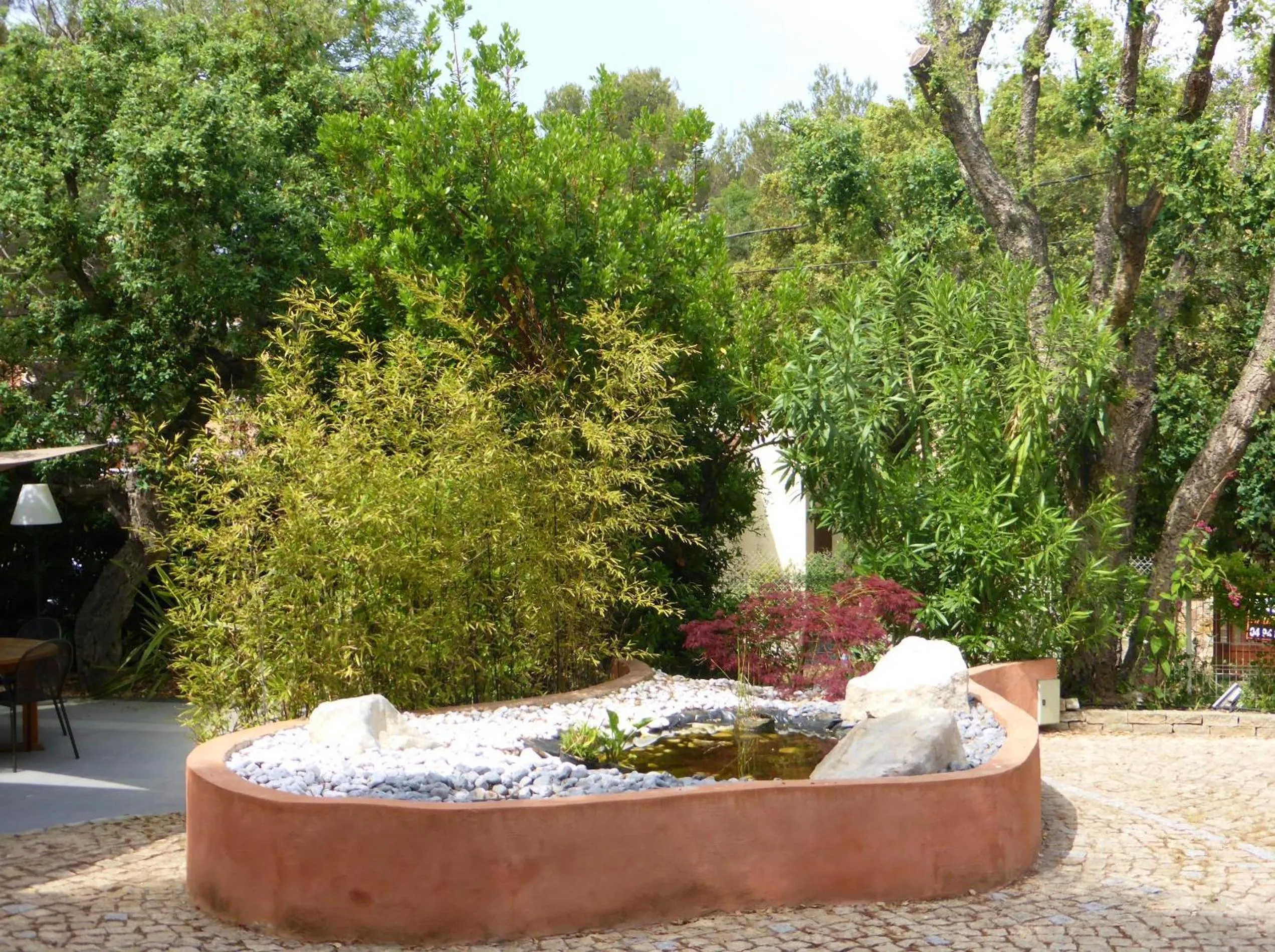 Garden in Athéna MOTEL