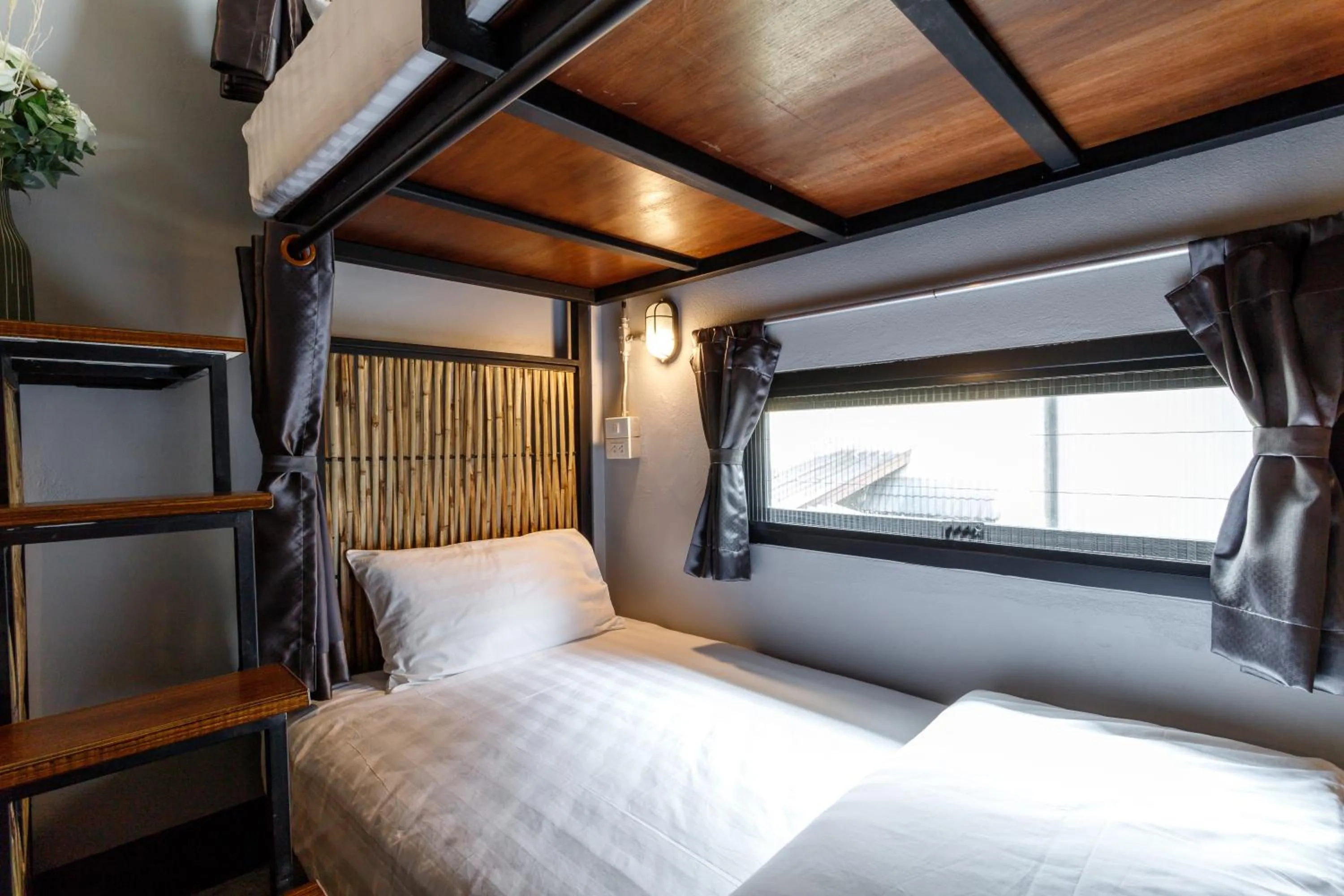 Bed in Hostel One Art and Gallery