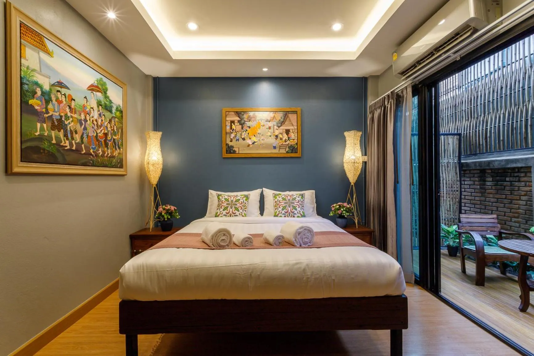 Bed in Hostel One Art and Gallery