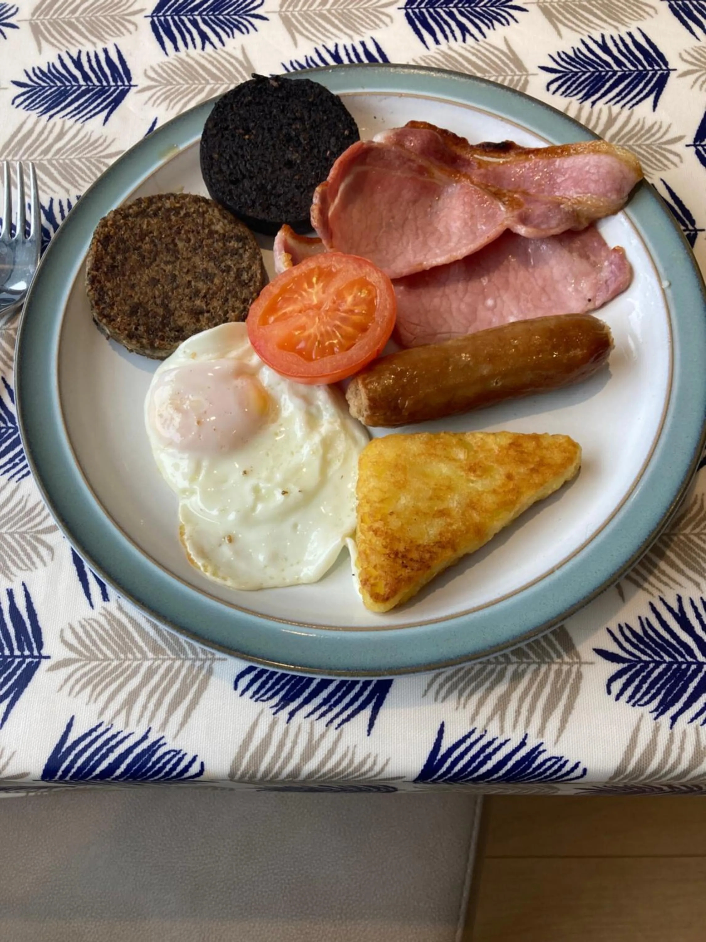 Breakfast in Hillcrest Bed & Breakfast