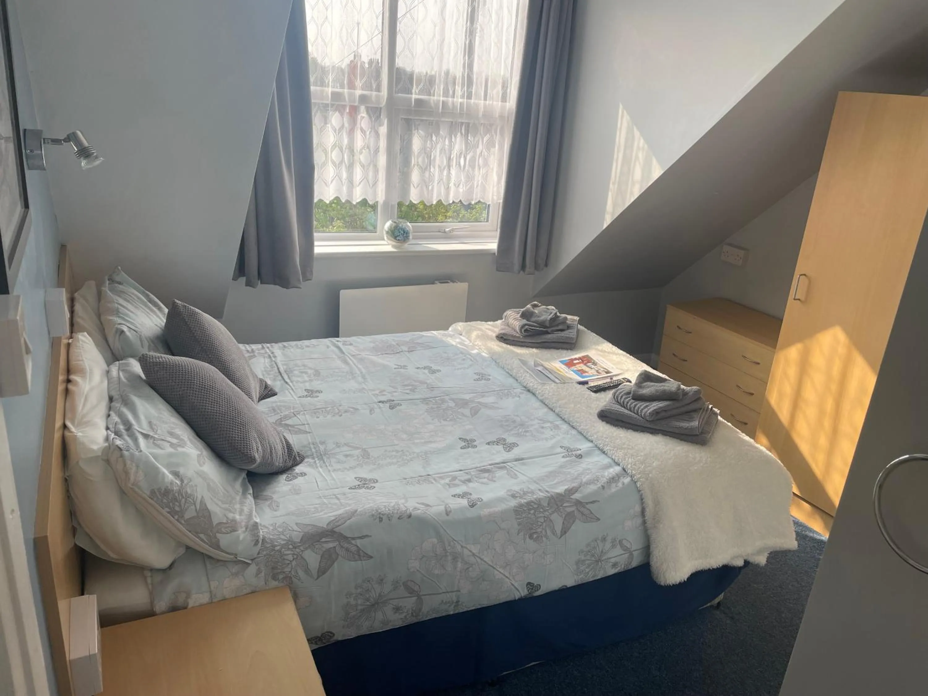 Bed in Ivydene Guest House