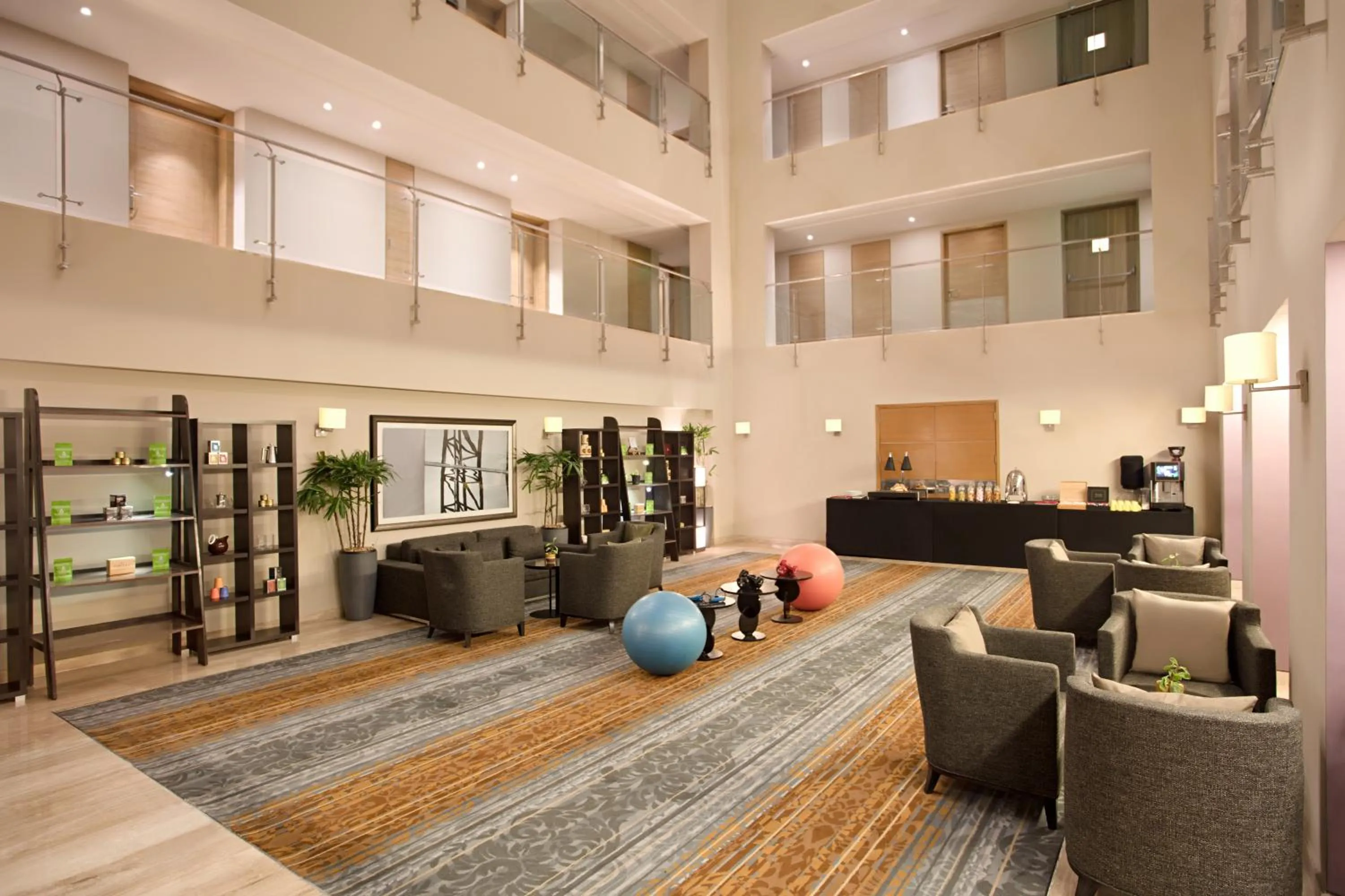 Restaurant/places to eat in DoubleTree Suites by Hilton Bengaluru Outer Ring Road