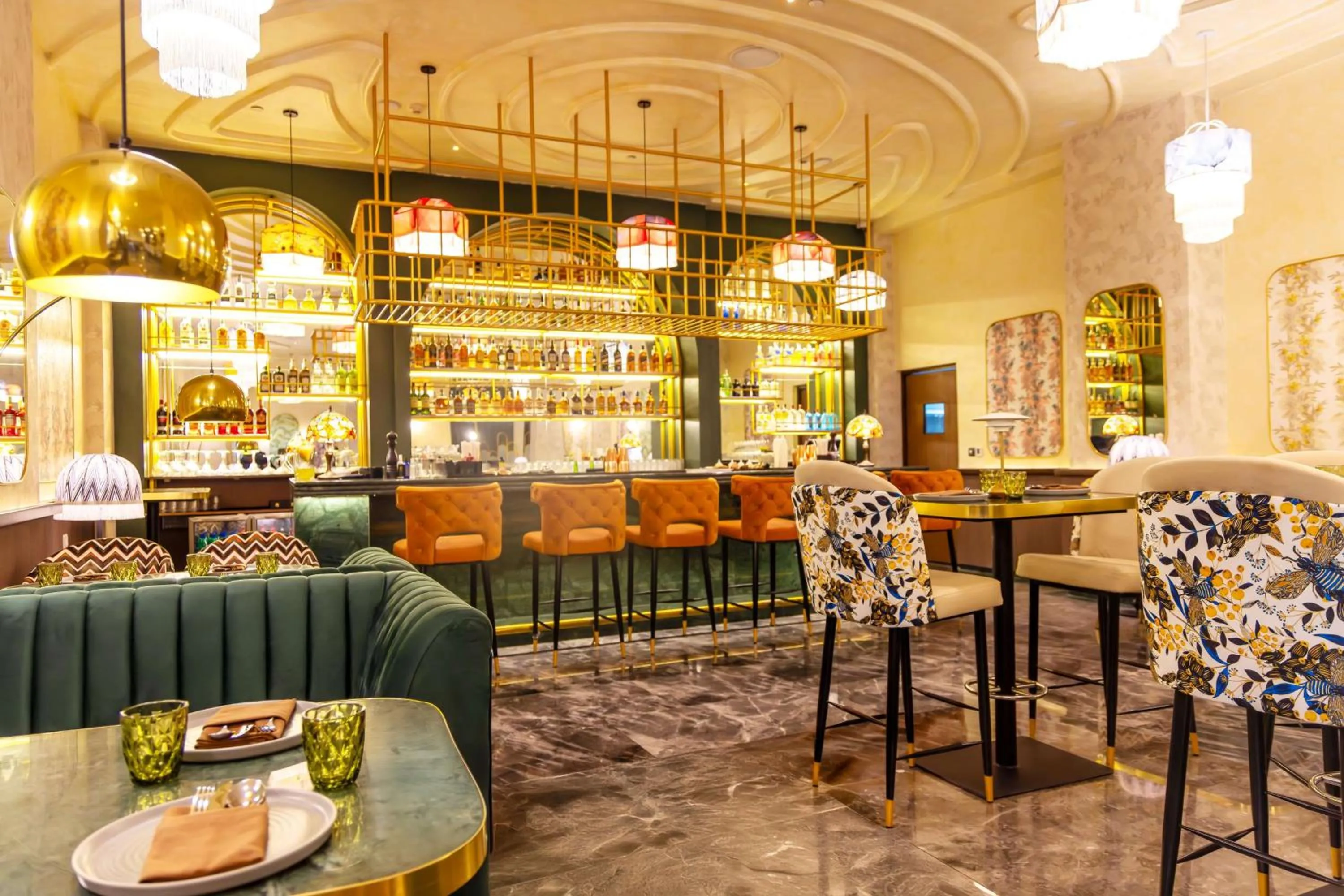 Restaurant/places to eat in DoubleTree Suites by Hilton Bengaluru Outer Ring Road