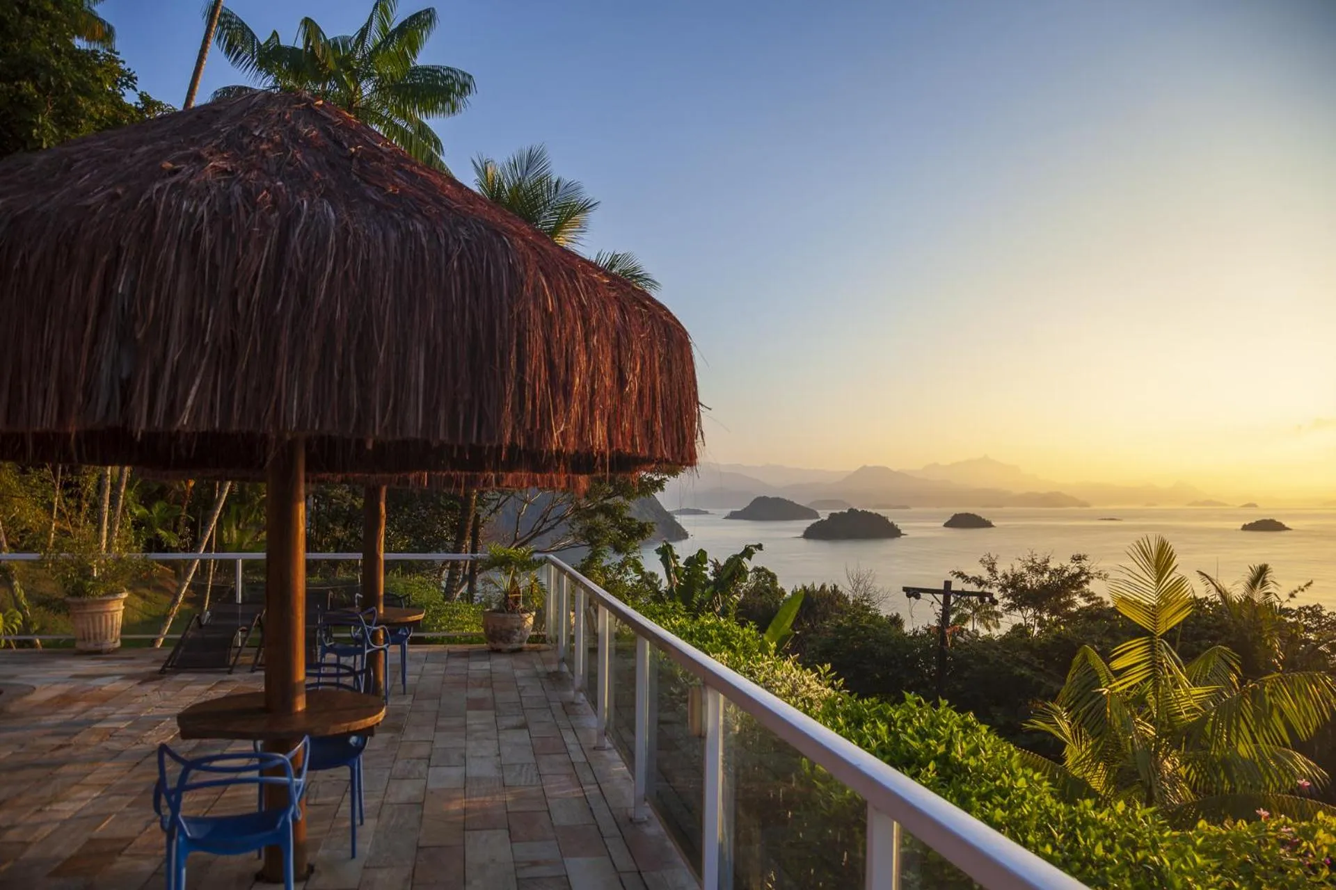 Pool view in Pousada Recanto de Paraty
