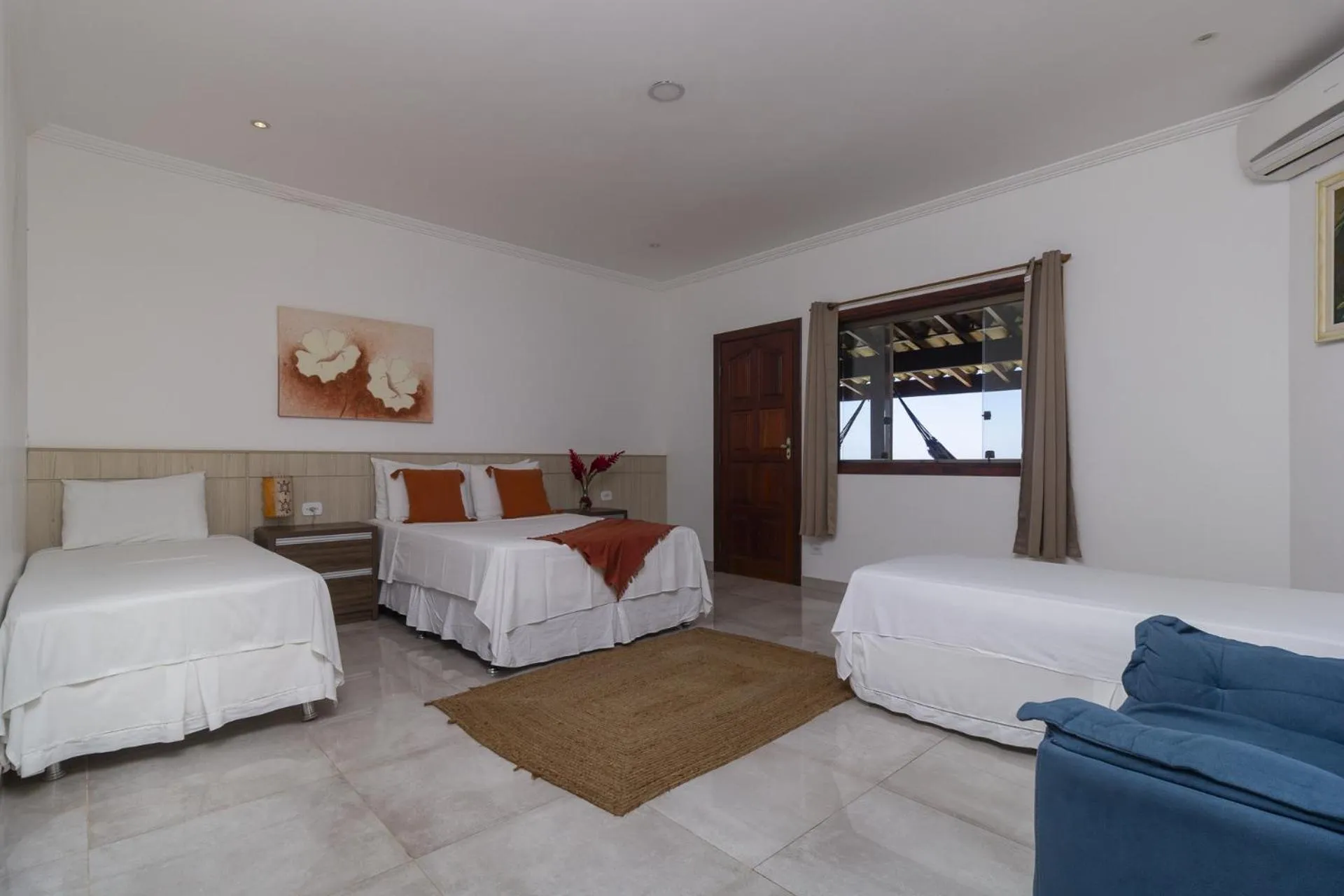 Photo of the whole room, Bed in Pousada Recanto de Paraty