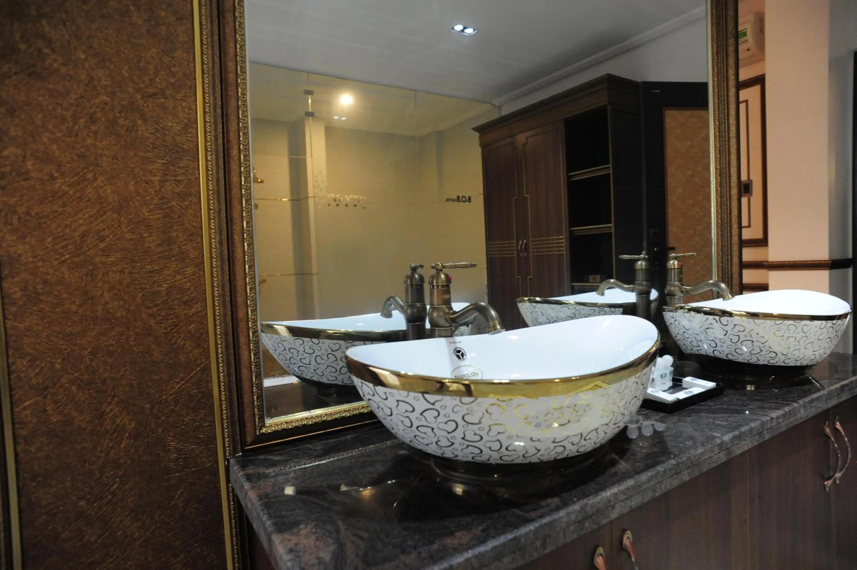 Bathroom in B.O.B Hotel