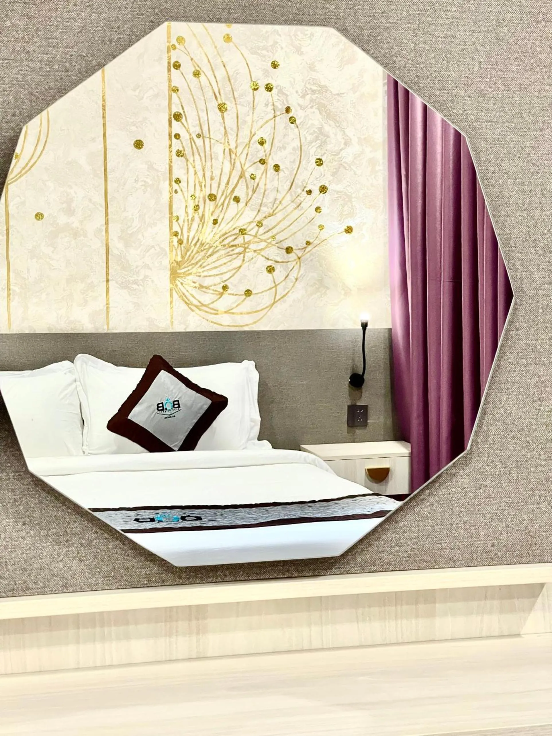 Bedroom, Bed in B.O.B Hotel