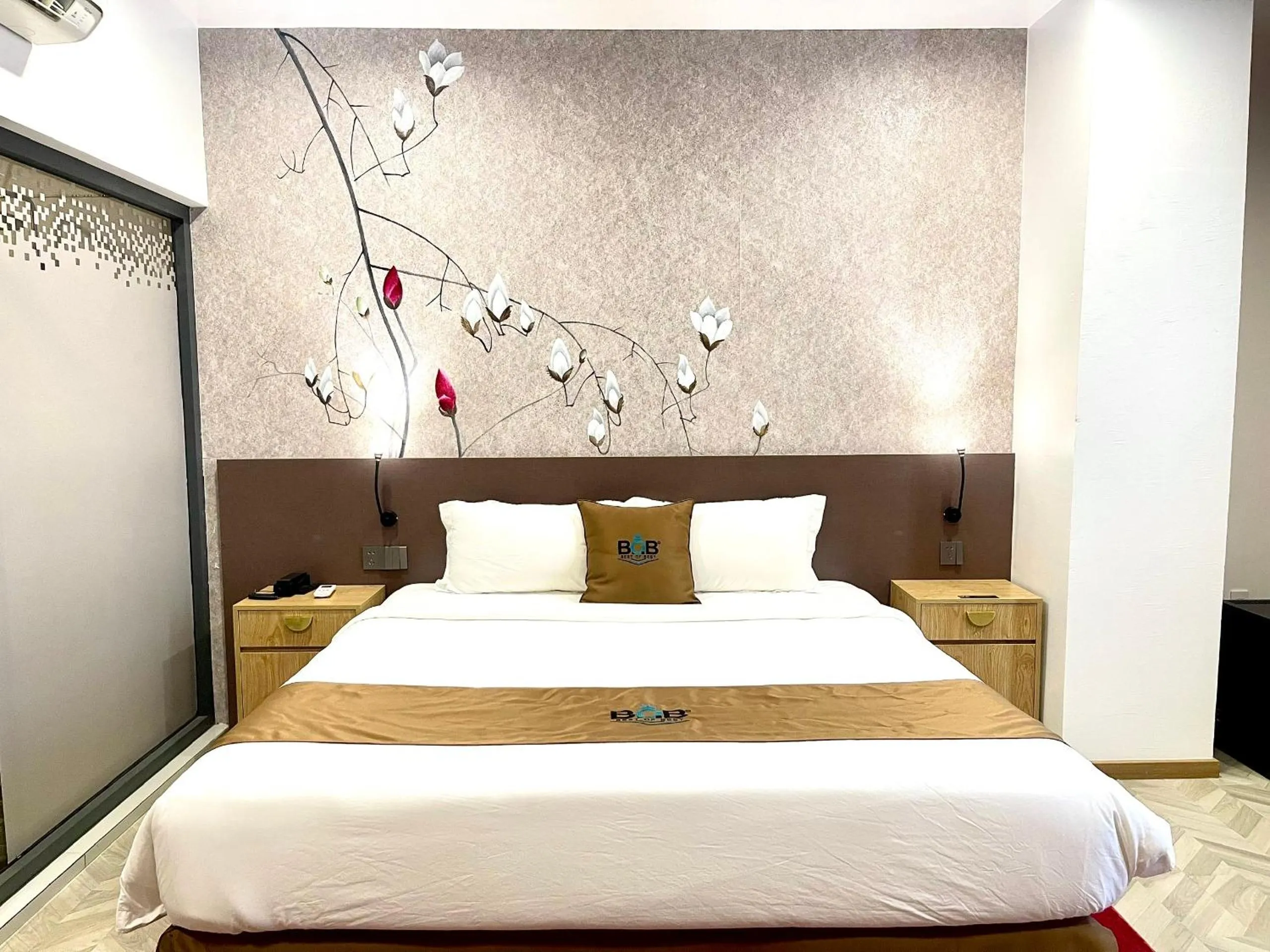 Bedroom, Bed in B.O.B Hotel