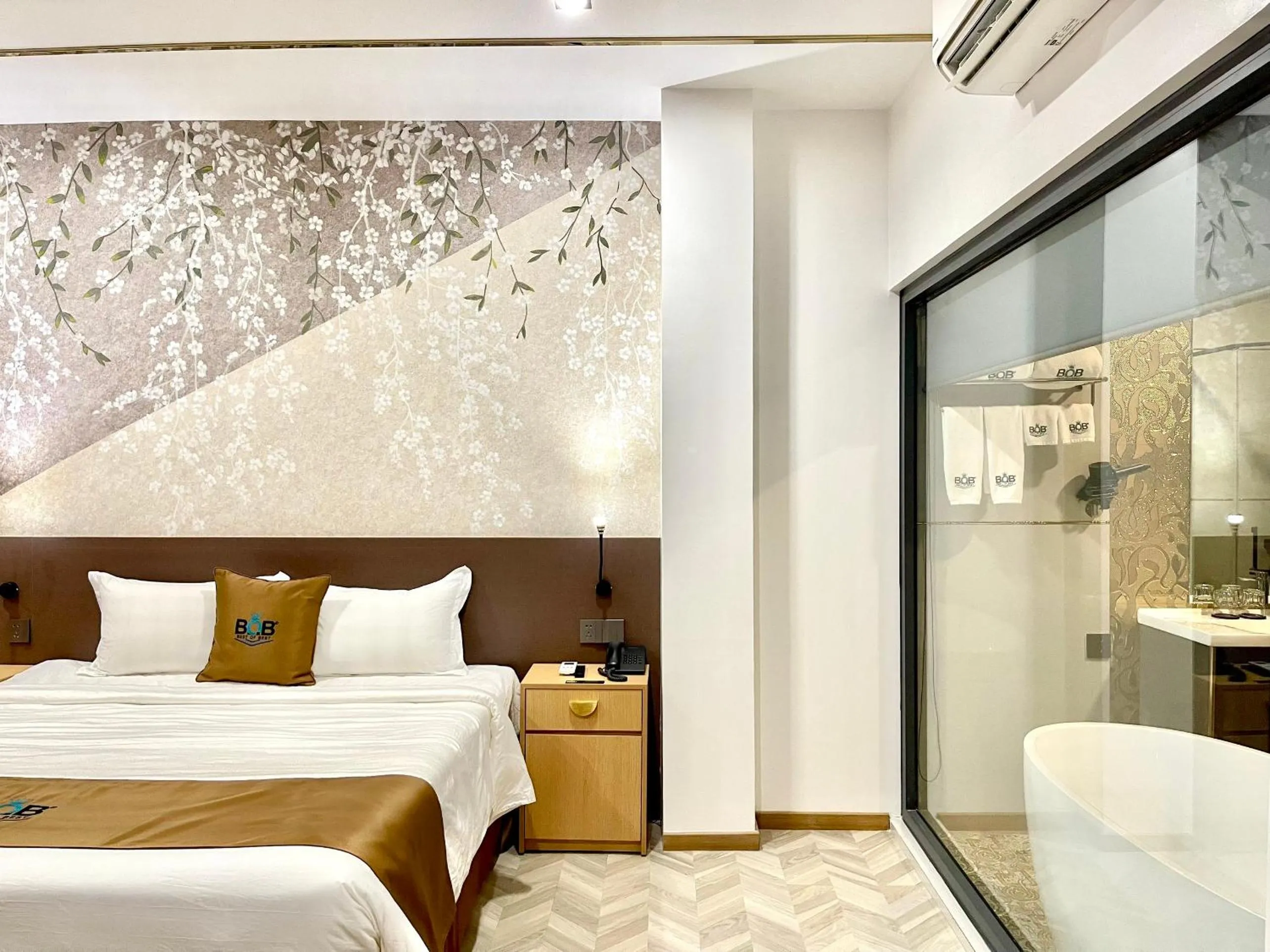 Bedroom, Bed in B.O.B Hotel