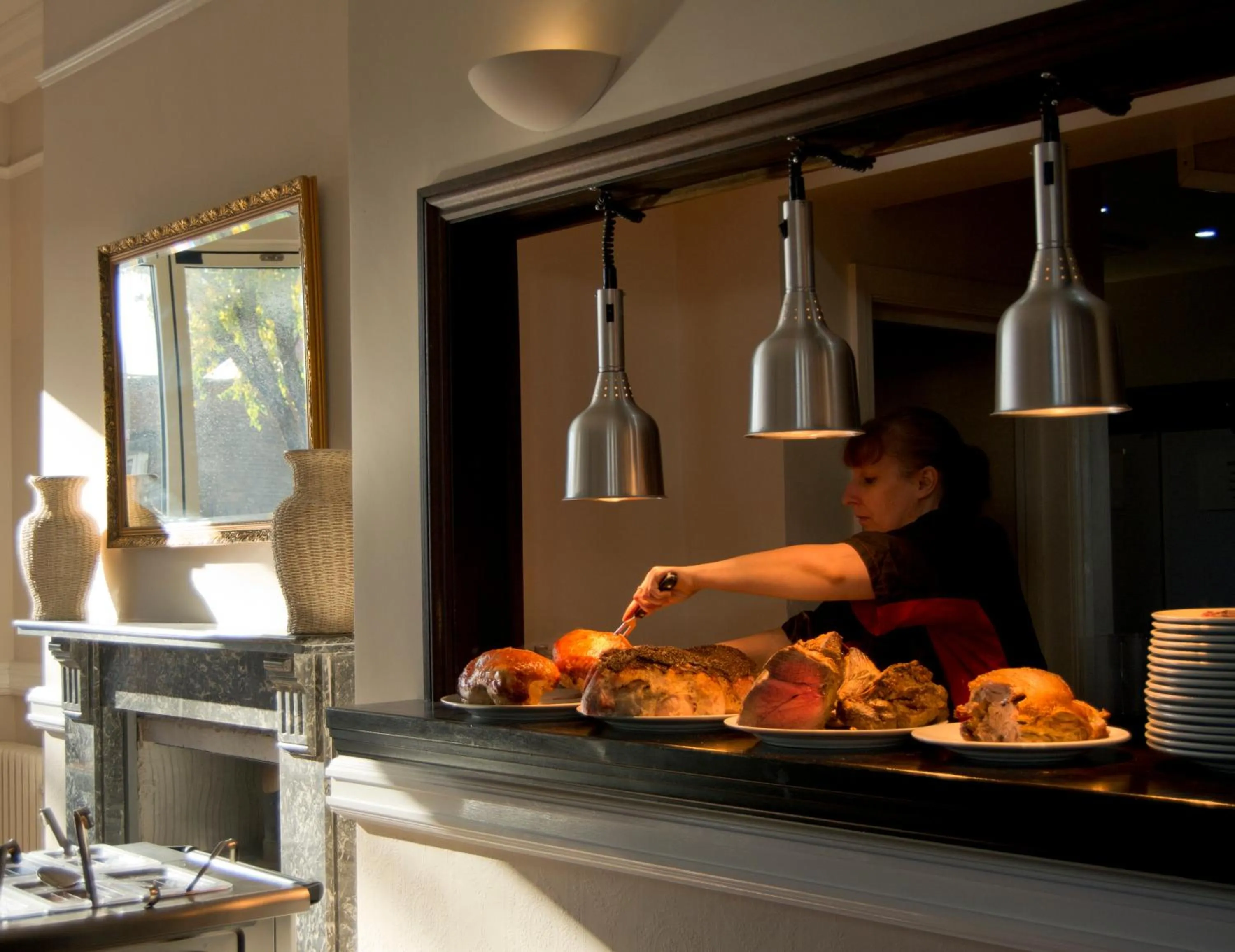 Food and drinks in Crofts Hotel