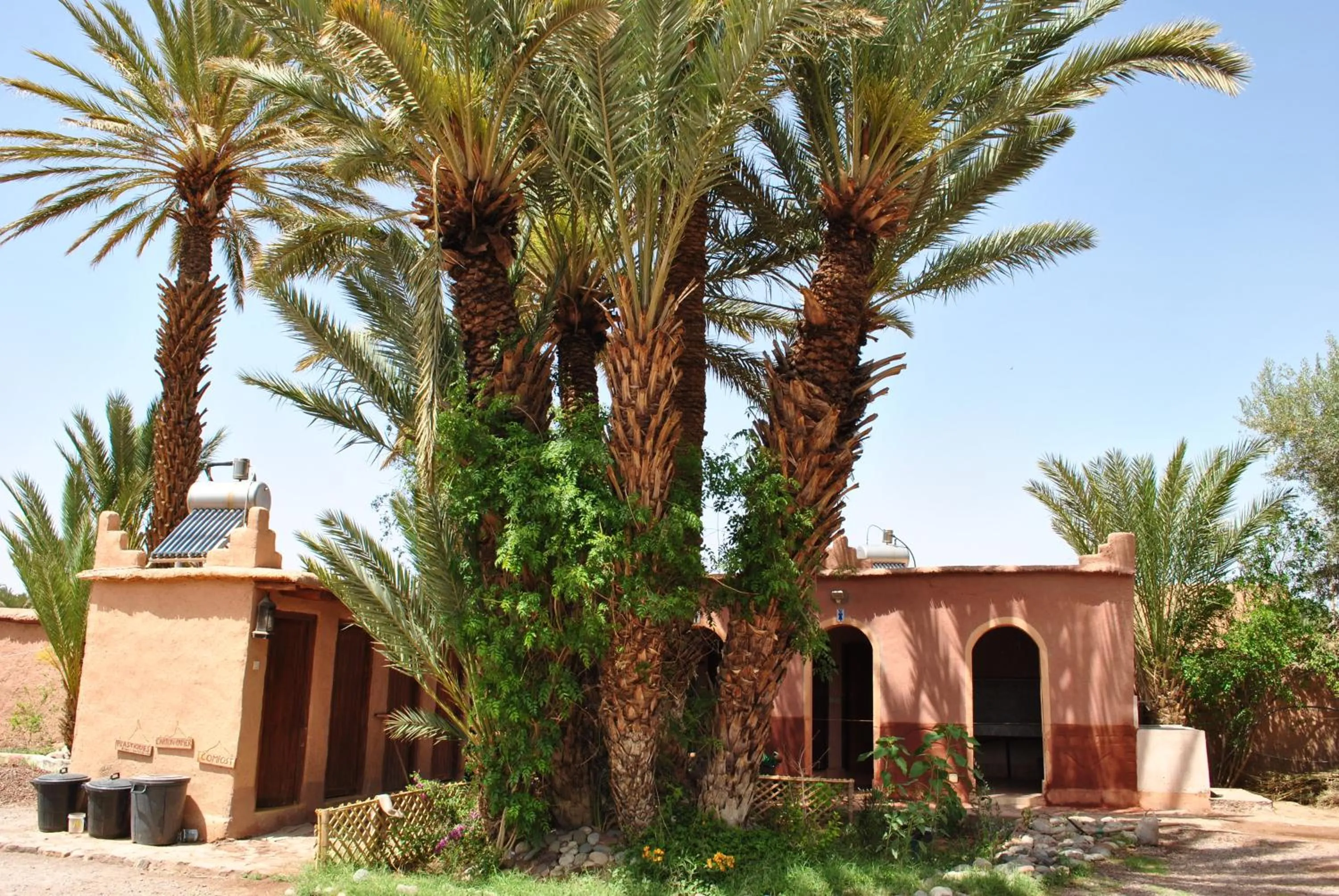 Bathroom in Ecolodge La Palmeraie