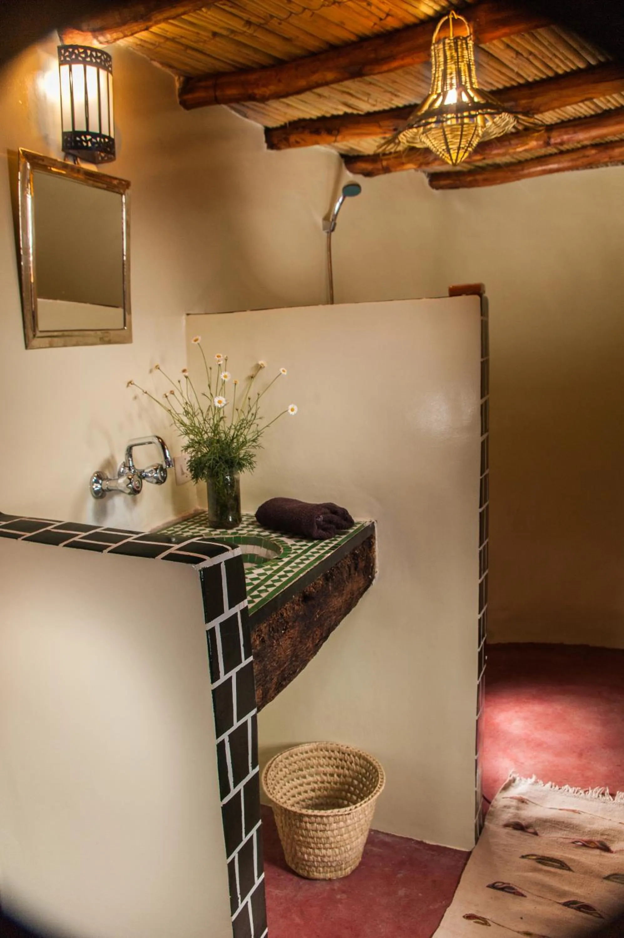 Bathroom in Ecolodge La Palmeraie