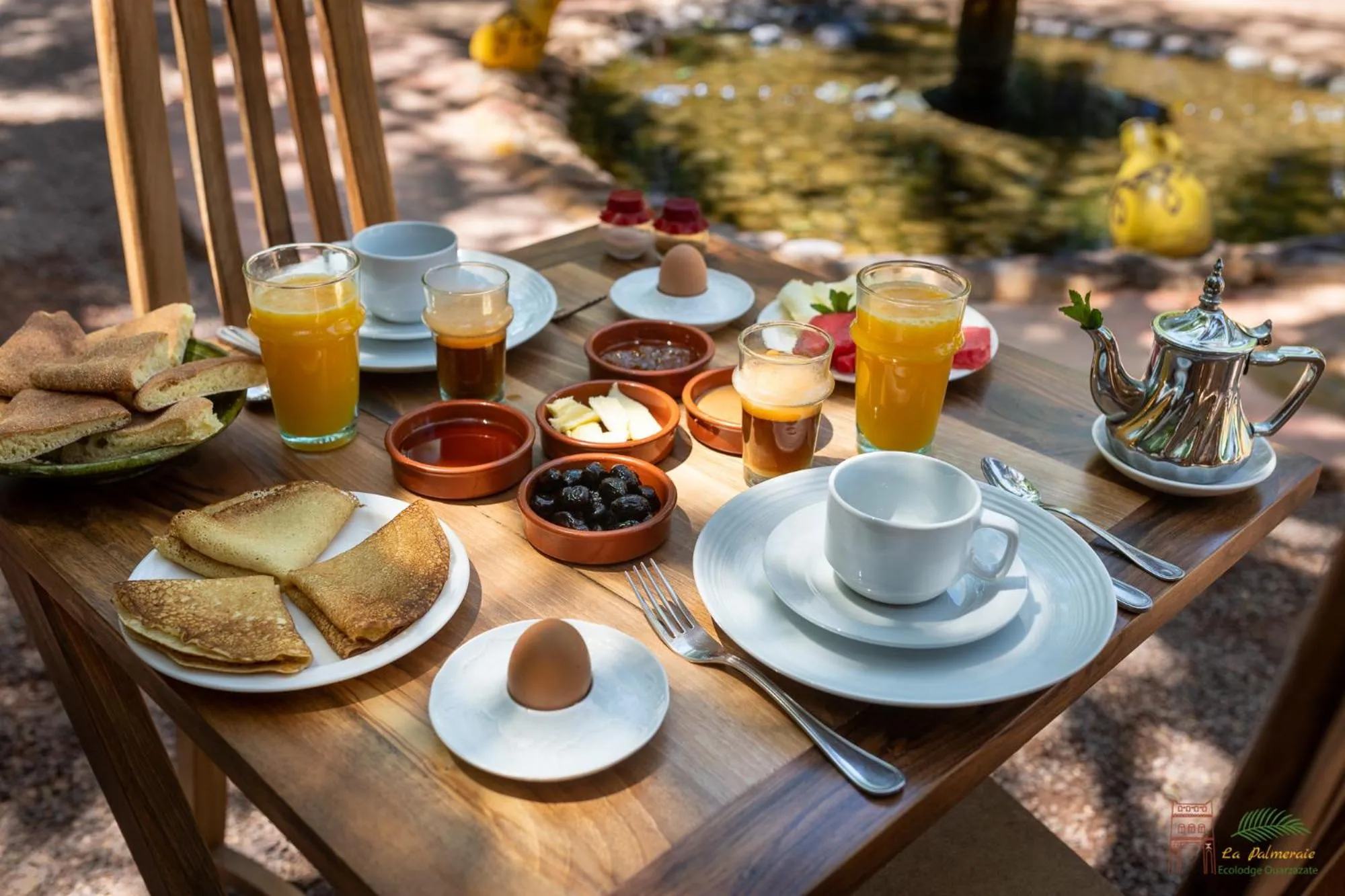 Breakfast in Ecolodge La Palmeraie