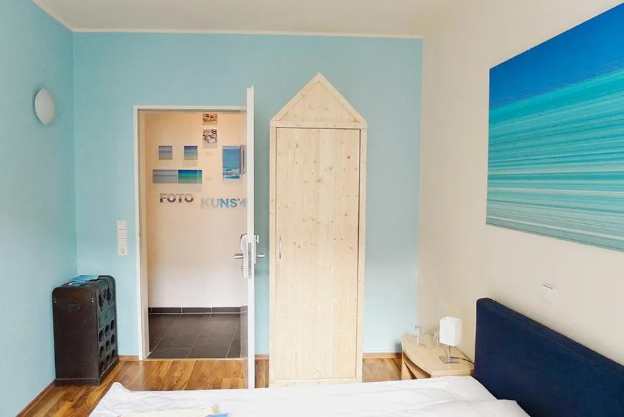 Photo of the whole room, TV/Entertainment Center in Hotel Monte Christo