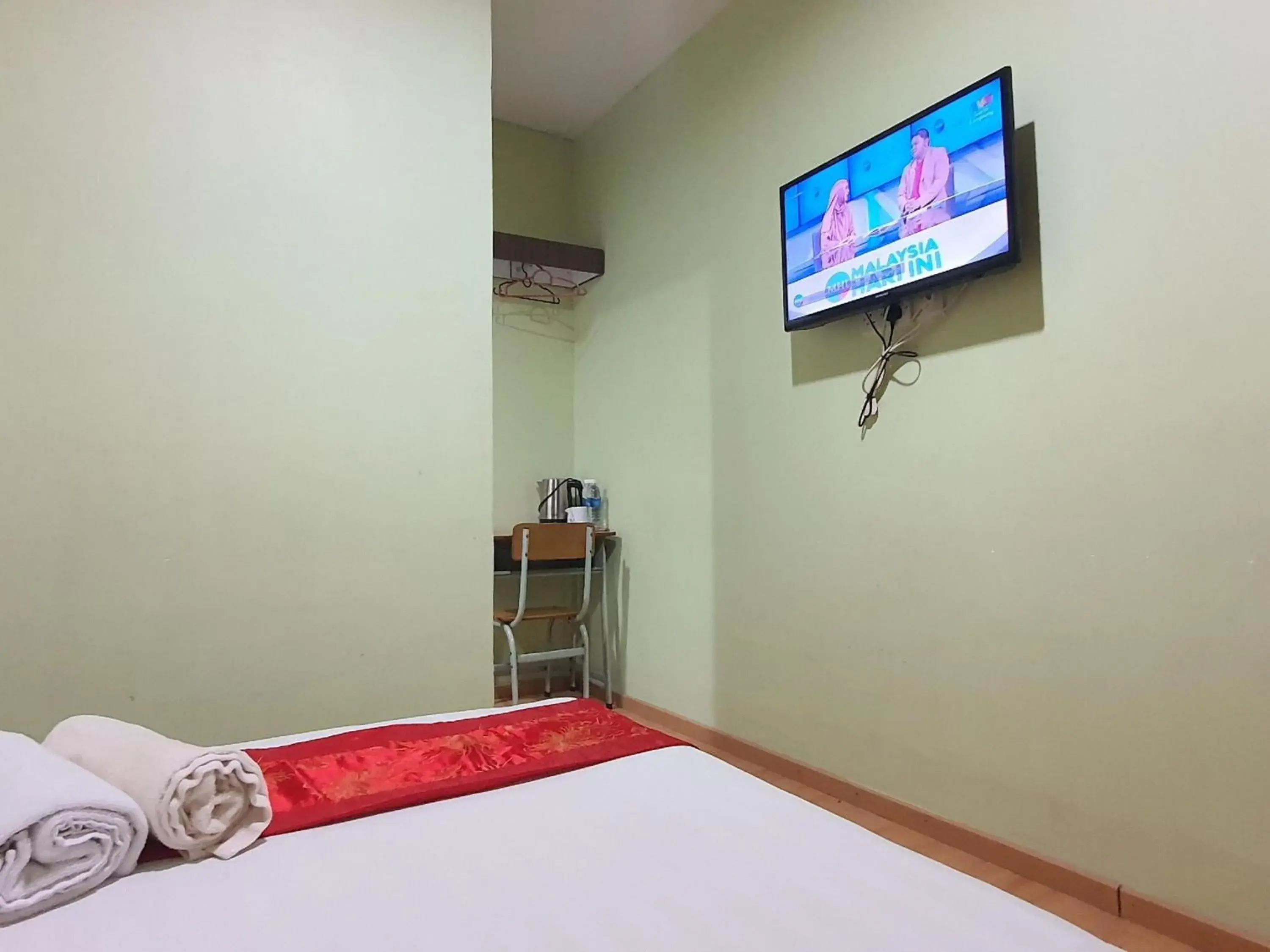 Standard Queen Room - single occupancy in Hotel O Melody 88 Inn Standard Queen Room - single occupancy in Hotel O Melody 88 Inn