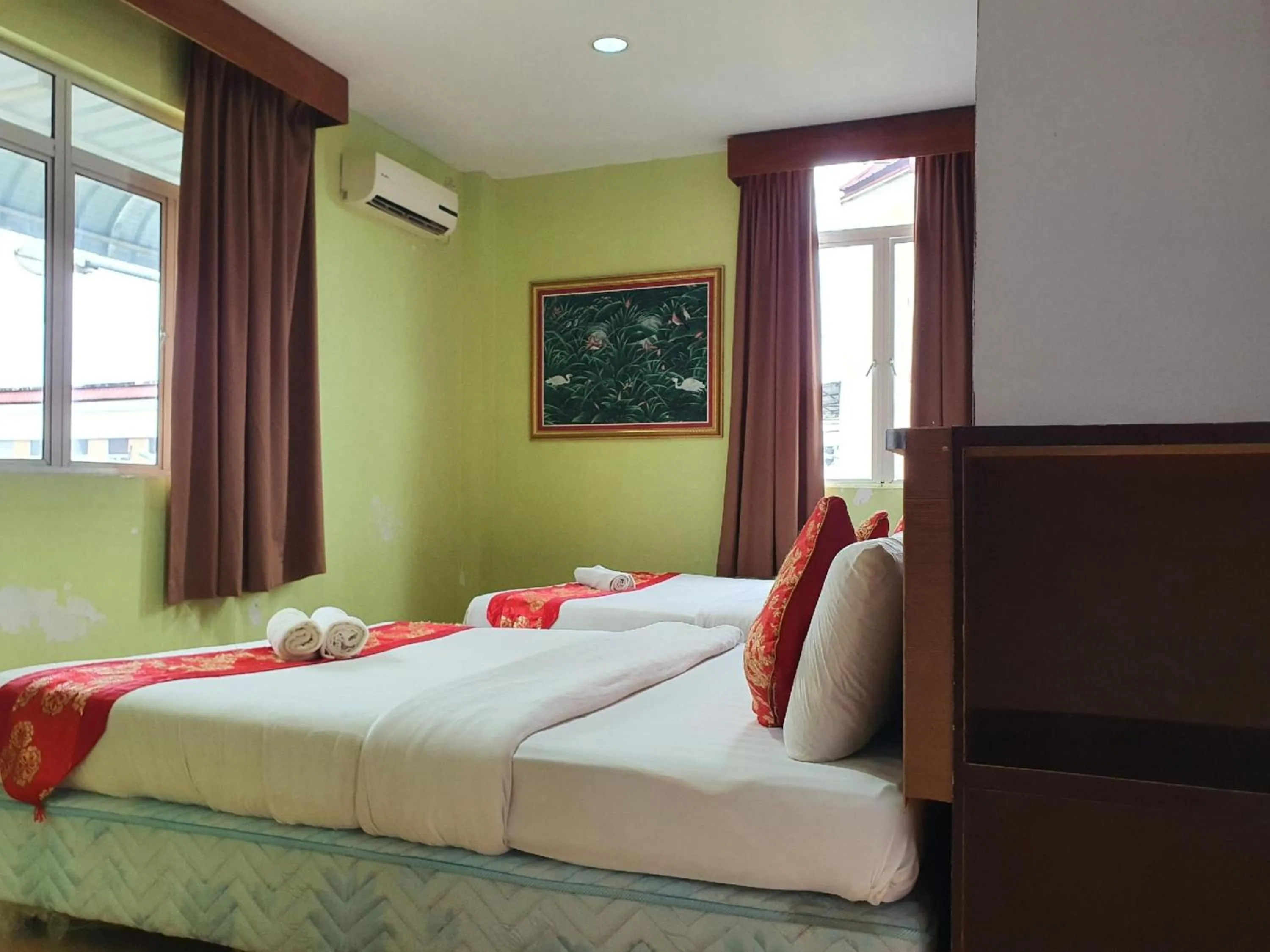 Photo of the whole room, Bed in Hotel O Melody 88 Inn