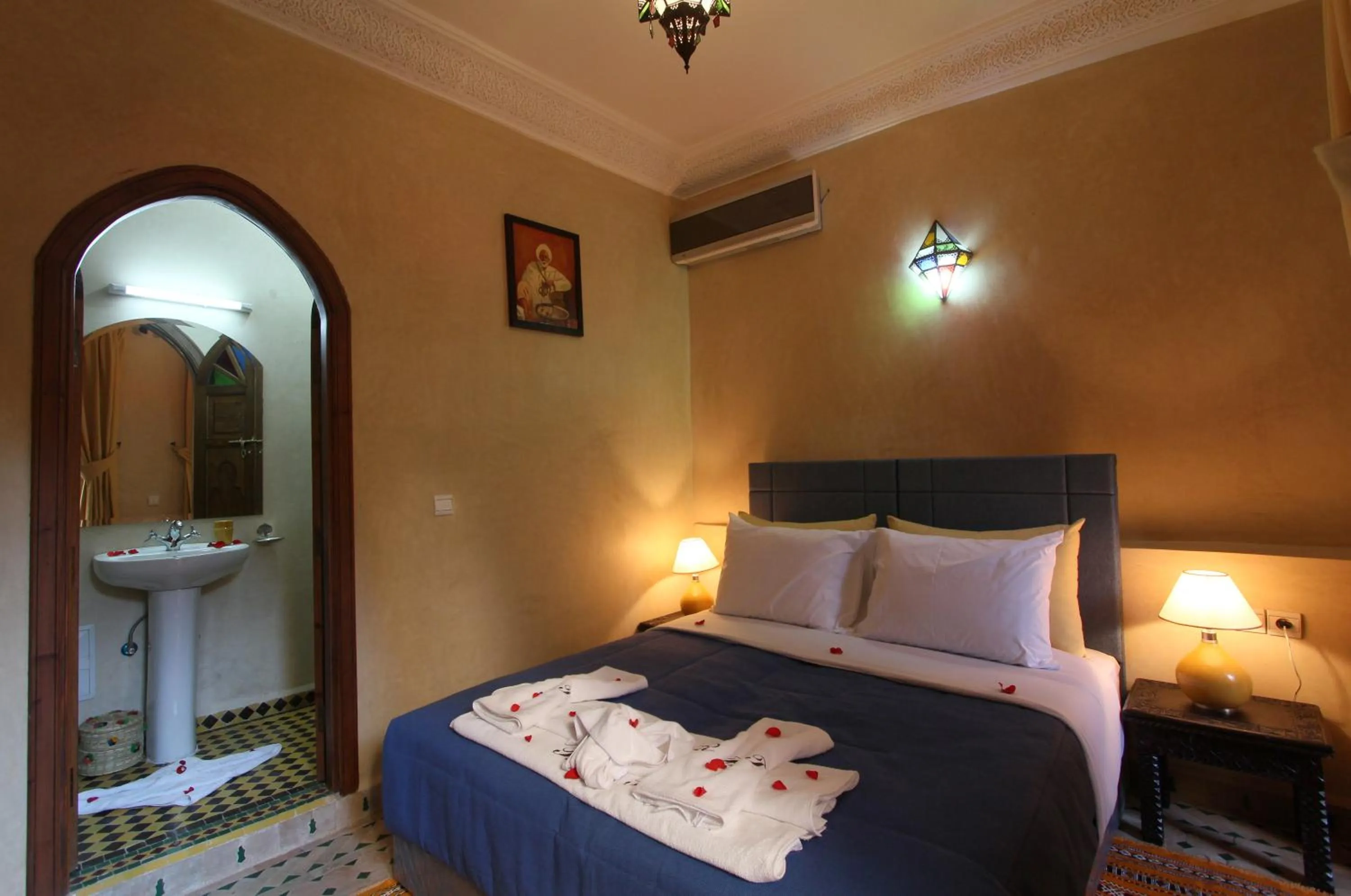 Bedroom, Bed in Riad Bab Tilila