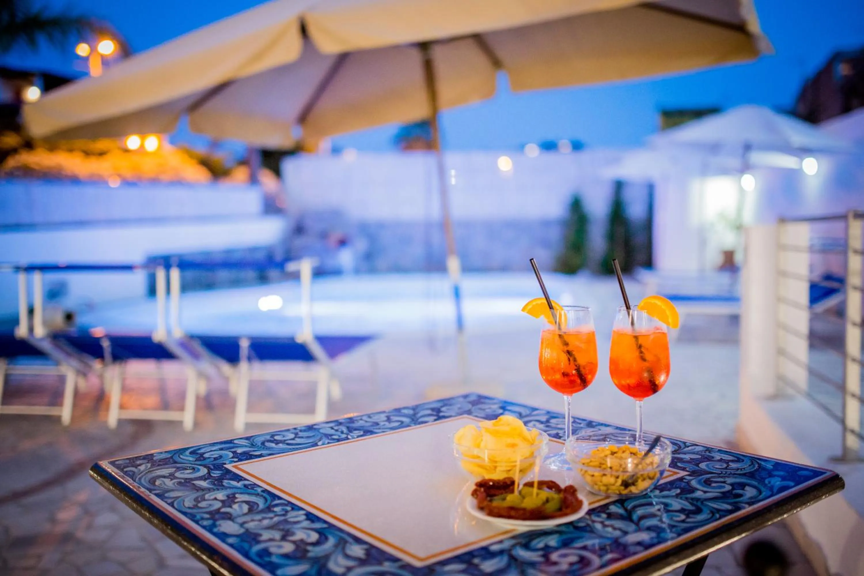 Food and drinks in Odysseus Hotel