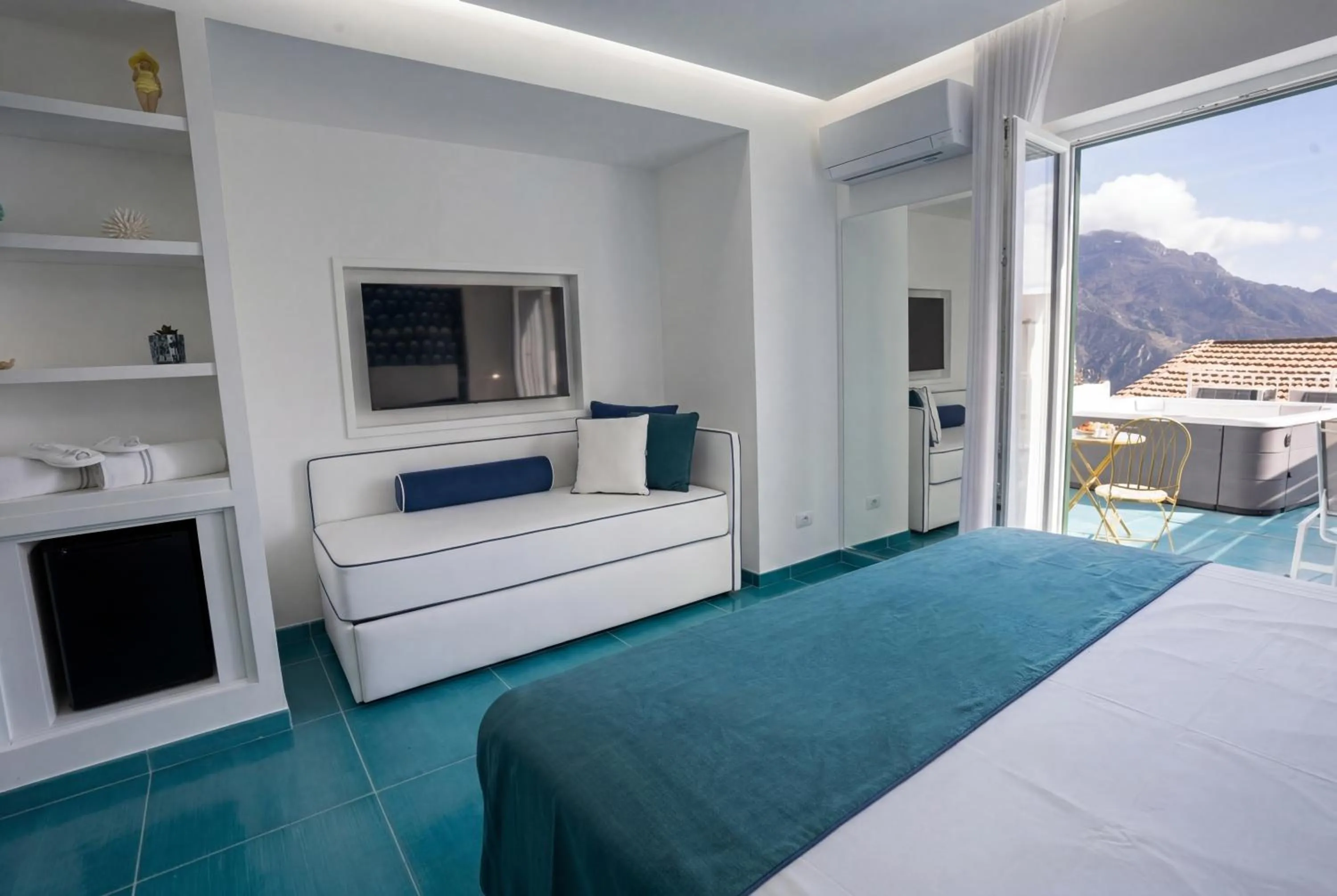 TV and multimedia, Bed in Gala Residence Villa Giovanna