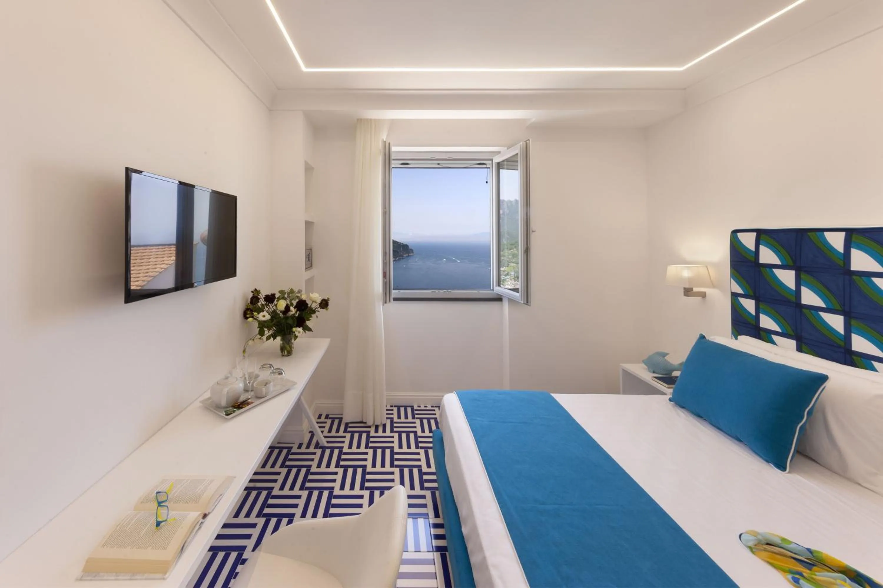 Sea view, Bed in Gala Residence Villa Giovanna