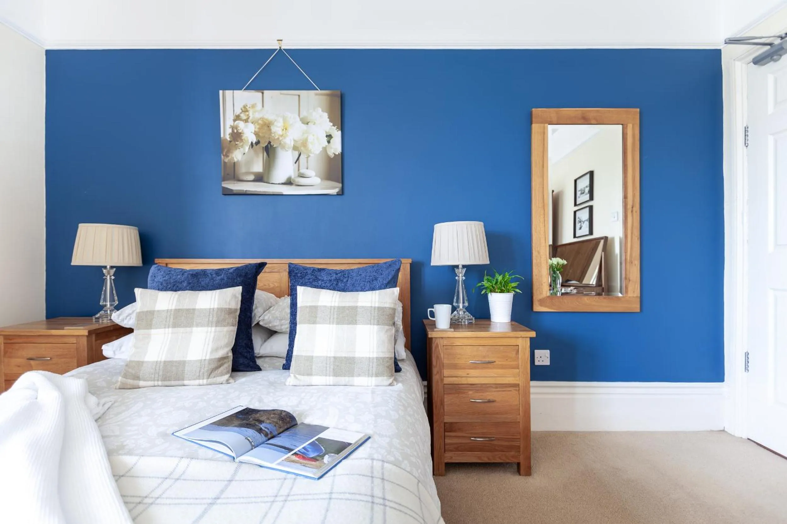 Bedroom, Bed in The Caledon Guest House