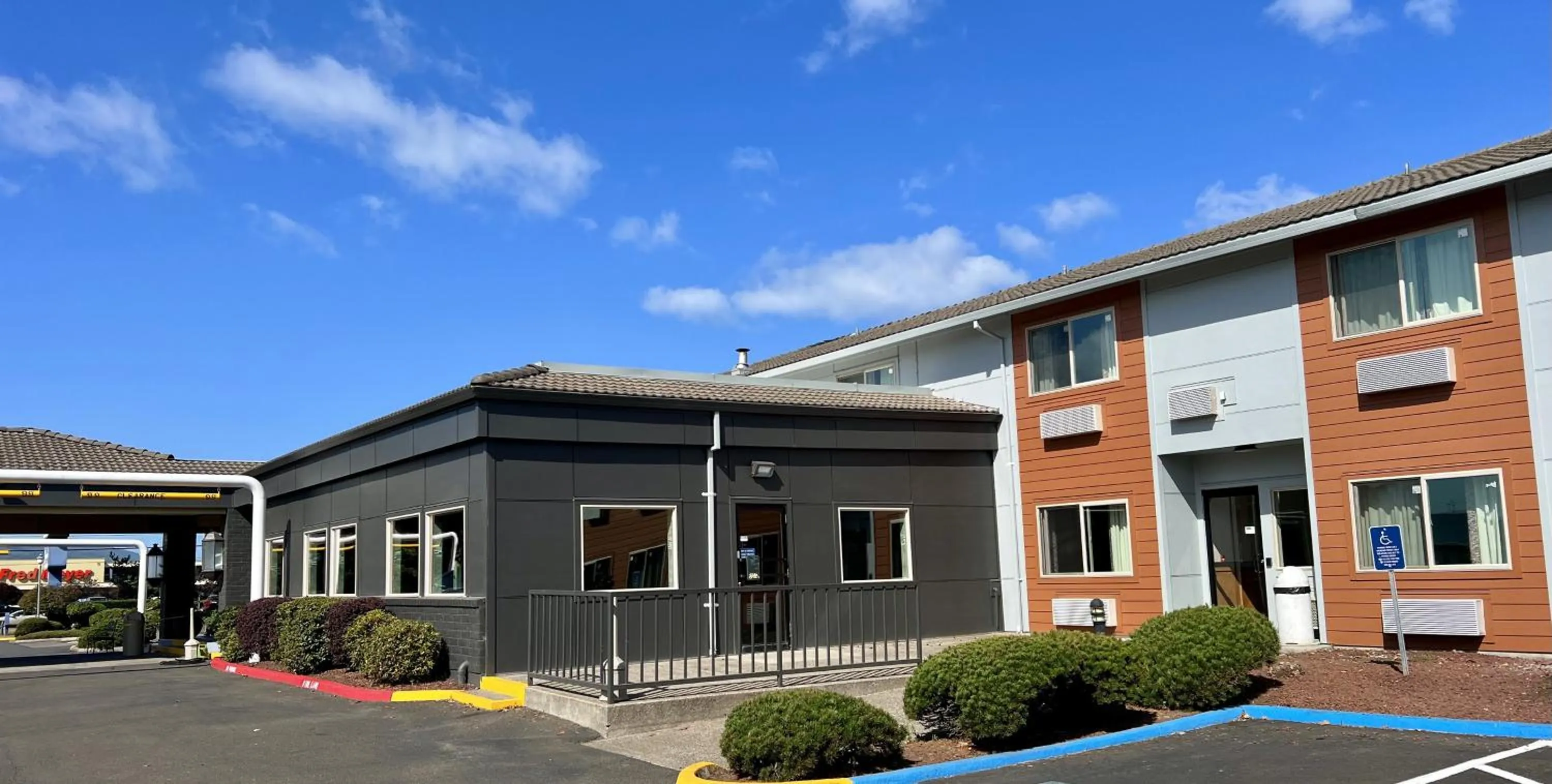 Property building in The Tillamook Inn