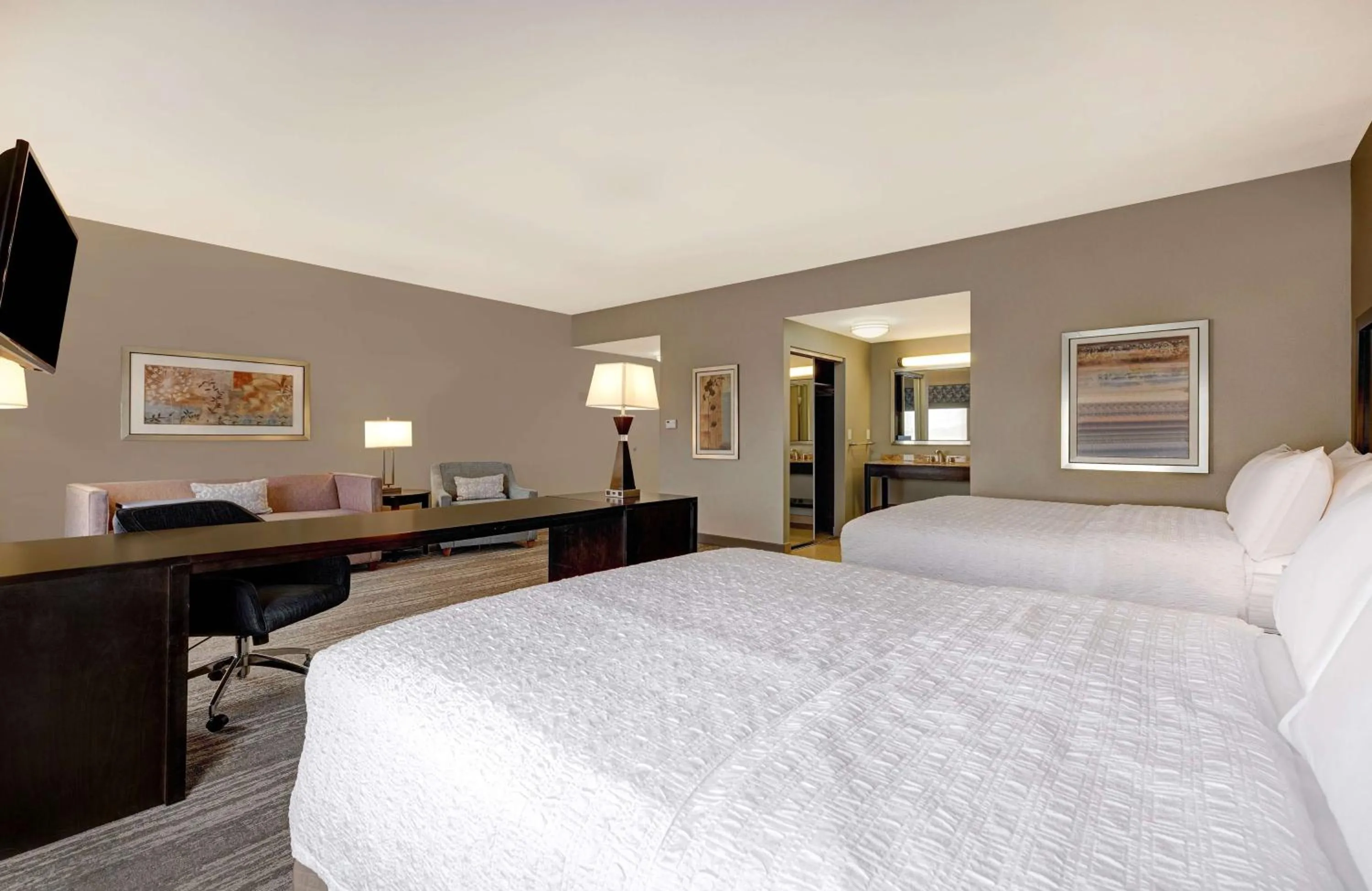 Bedroom, Bed in Hampton Inn & Suites Tampa Northwest/Oldsmar