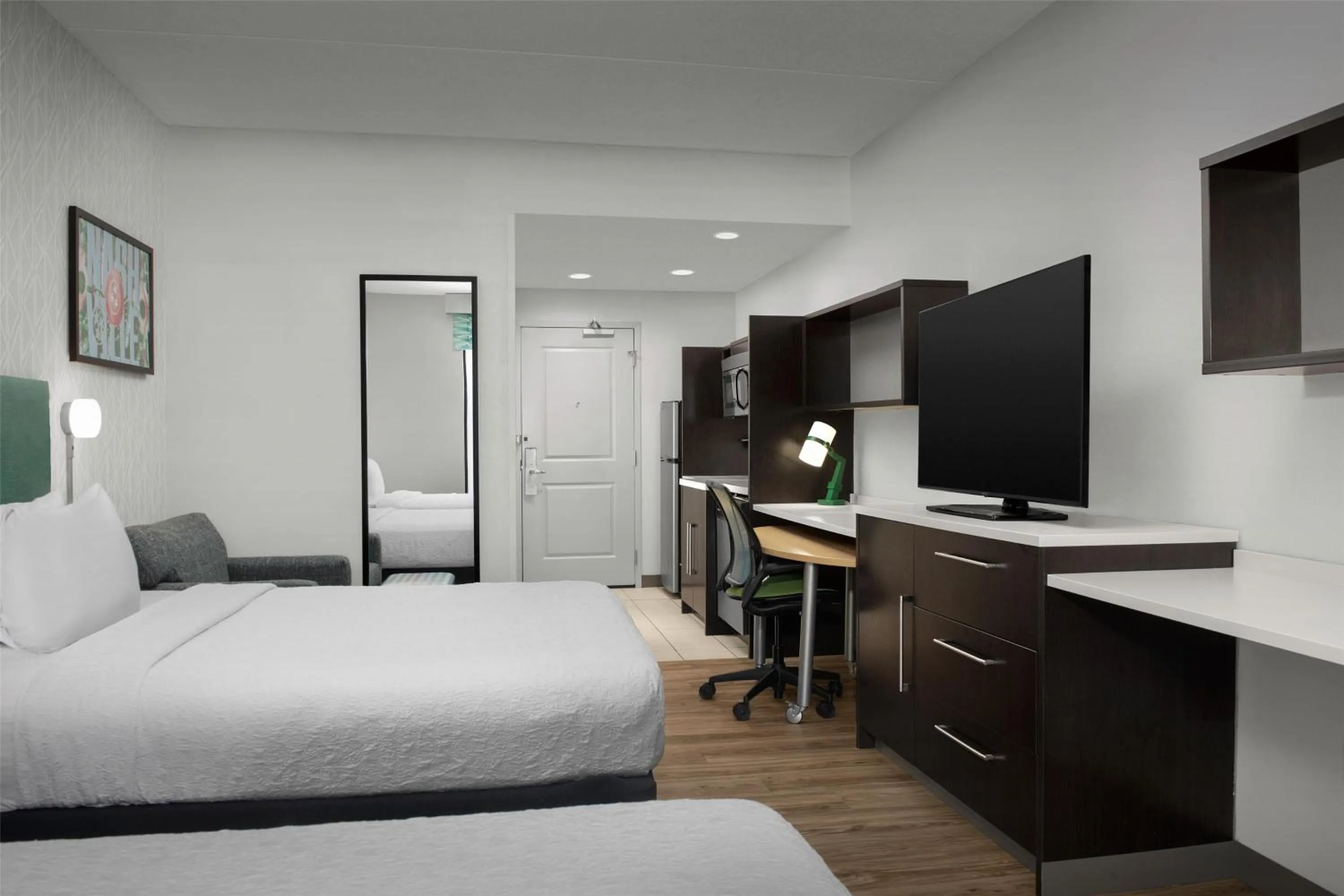 Living room, Bed in Home2 Suites Nashville Airport