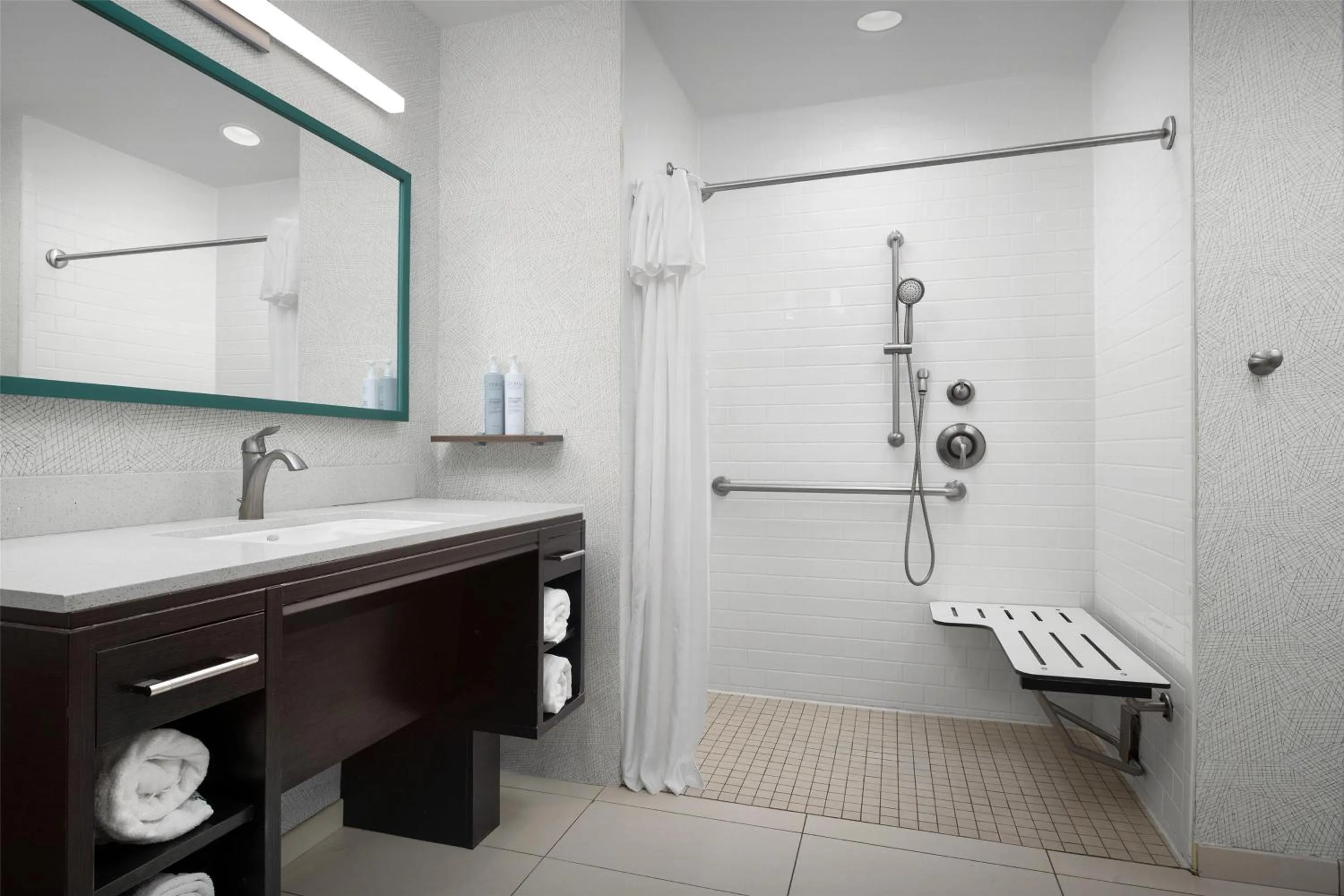 Bathroom in Home2 Suites Nashville Airport