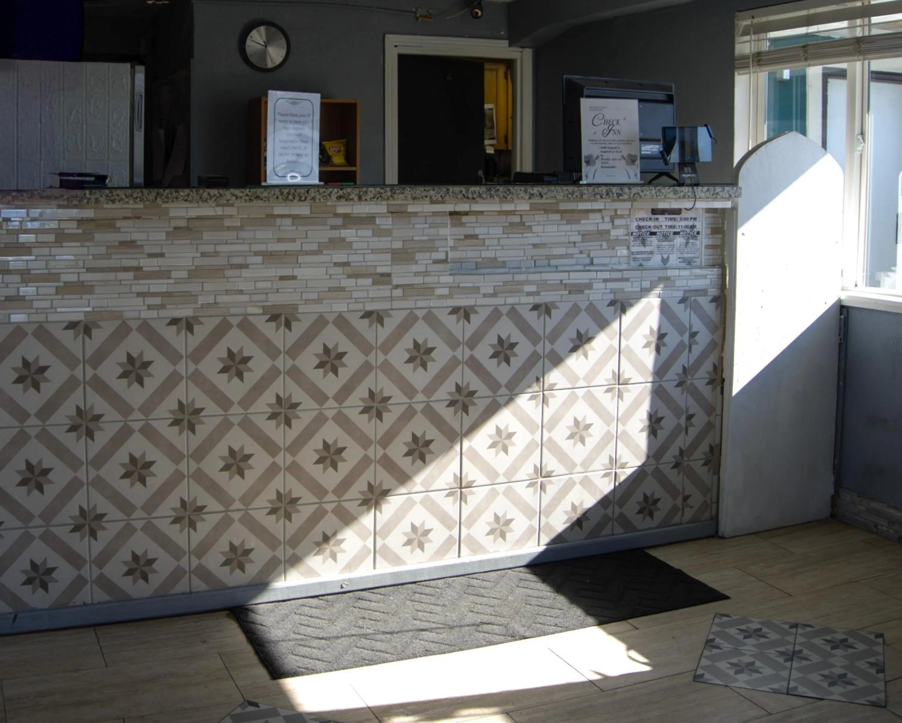 Property building in Nampa Inn & Suites